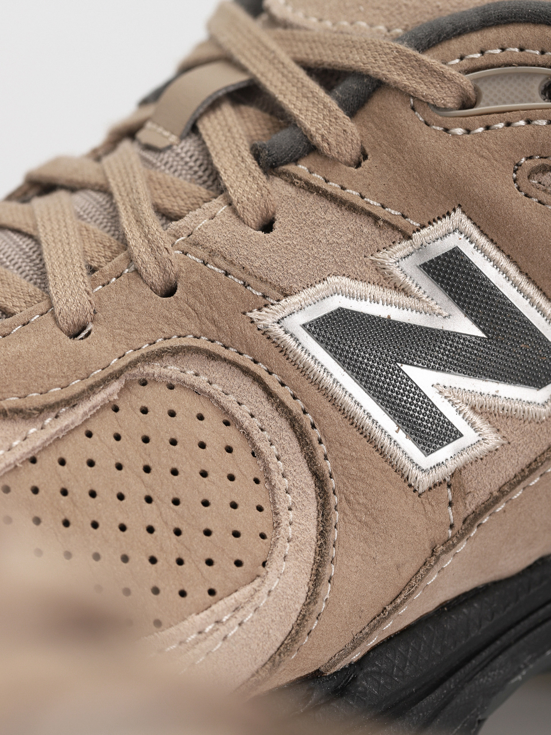 Buty New Balance 2002 (driftwood)