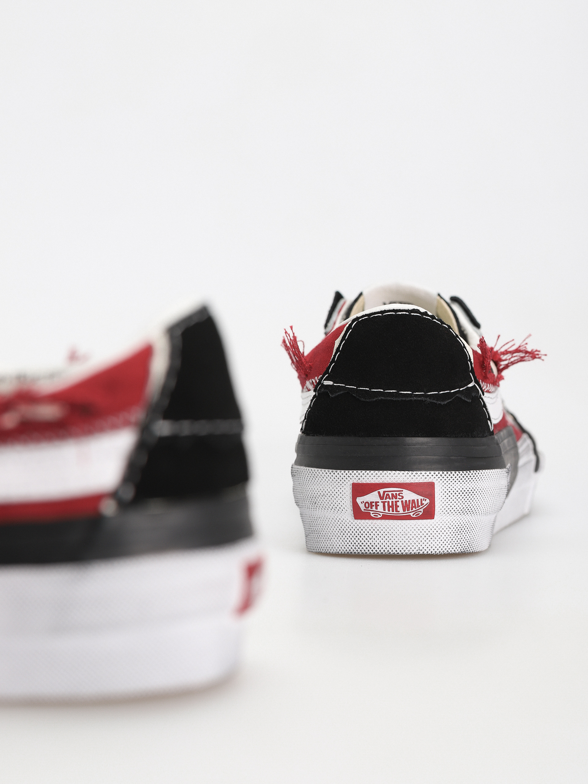 Buty Vans Sk8 Low Reconstruct (stressed check black/red)