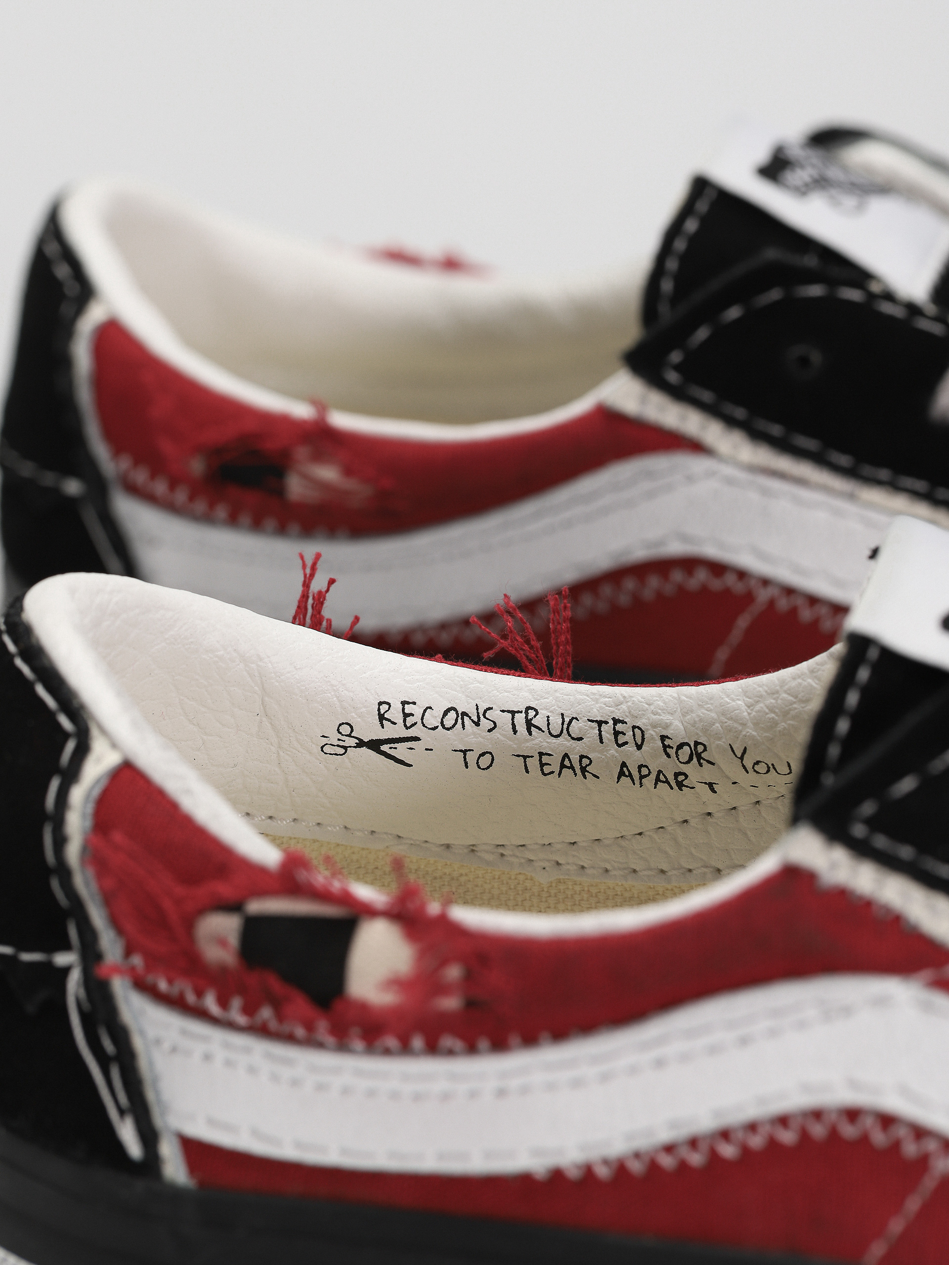 Buty Vans Sk8 Low Reconstruct (stressed check black/red)