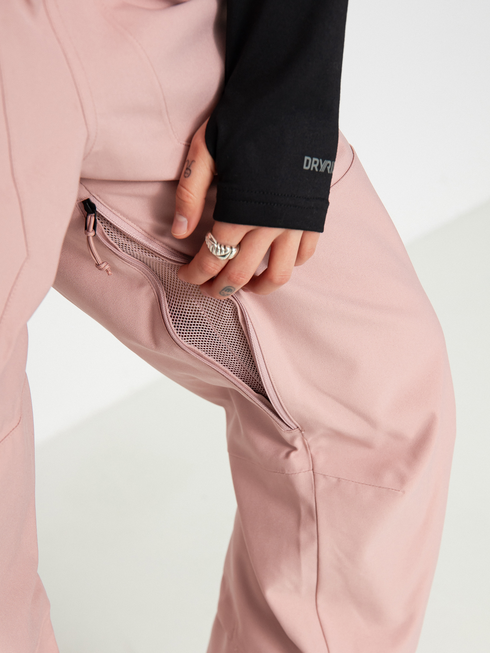 Damskie Spodnie snowboardowe Burton Reserve Stretch Bib (powder blush)