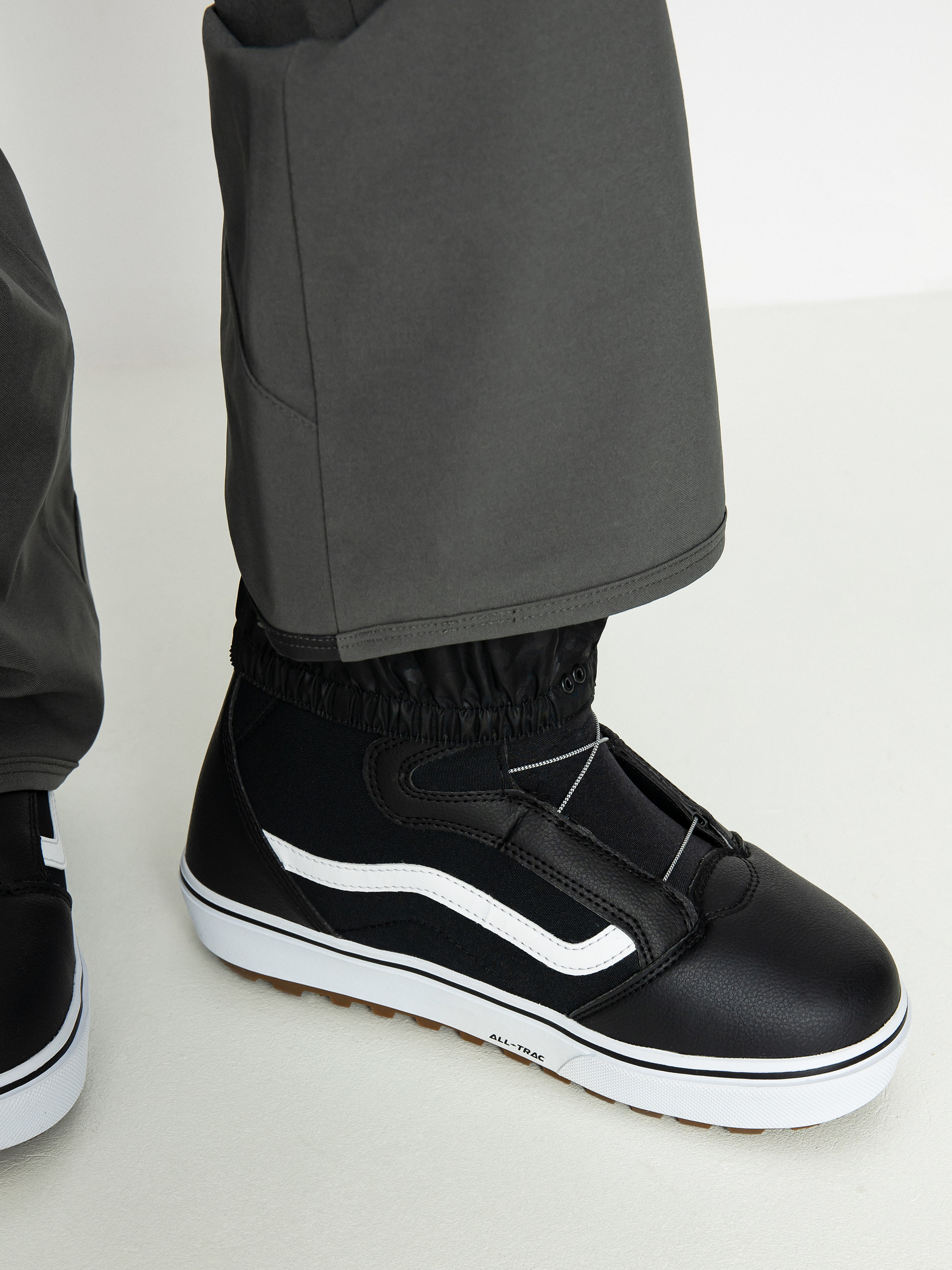 Damskie Spodnie snowboardowe Volcom Swift Bib Overall (eucalyptus)