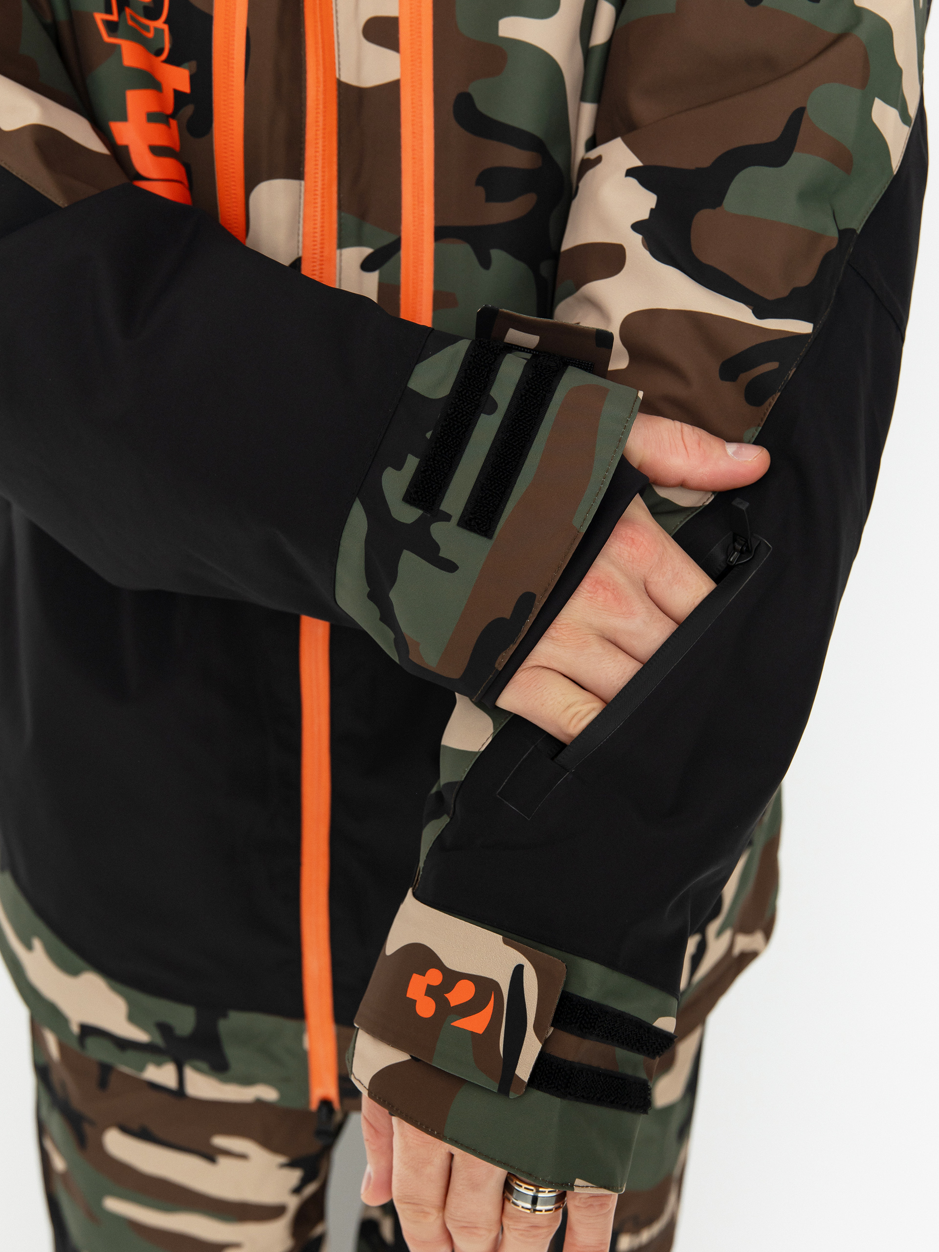 Męska Kurtka snowboardowa ThirtyTwo Lashed Insulated (black/camo)