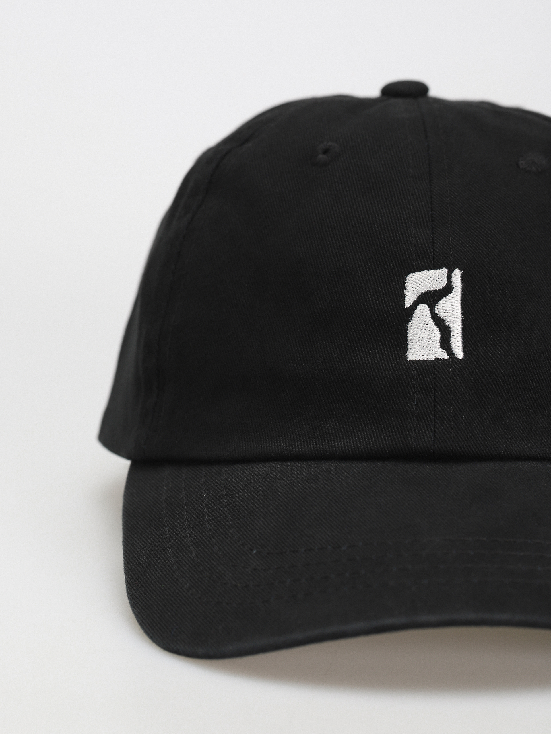 Czapka z daszkiem Poetic Collective Classic (black/white)