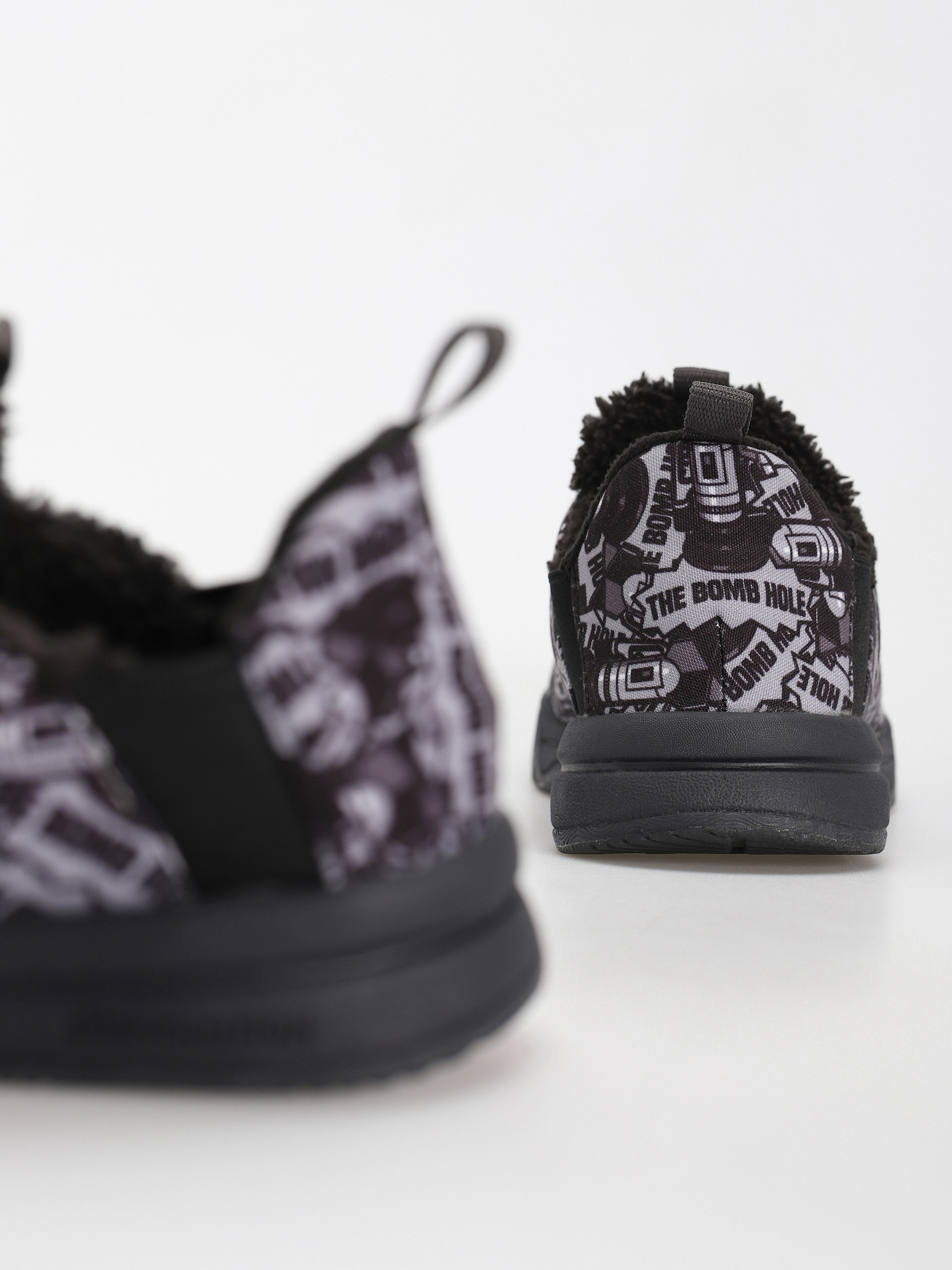 Buty zimowe ThirtyTwo The Lounger X Bomb Hole (black/print)