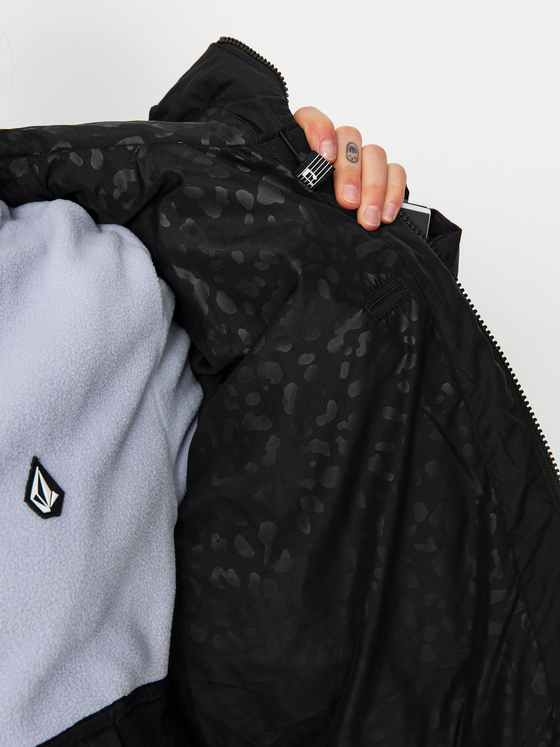 Damska Kurtka snowboardowa Volcom Puffleup (black)