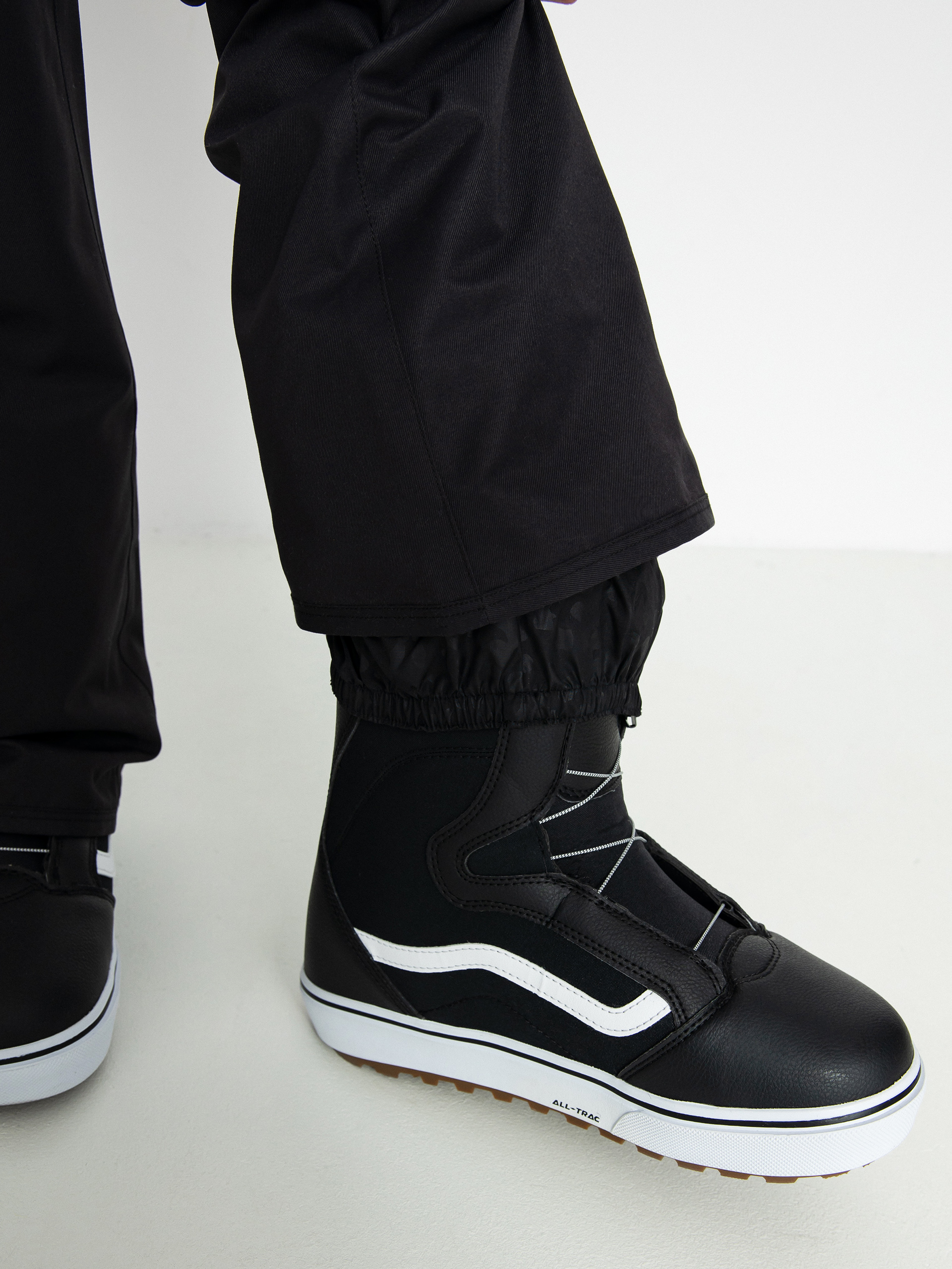 Damskie Spodnie snowboardowe Volcom Hallen (black)