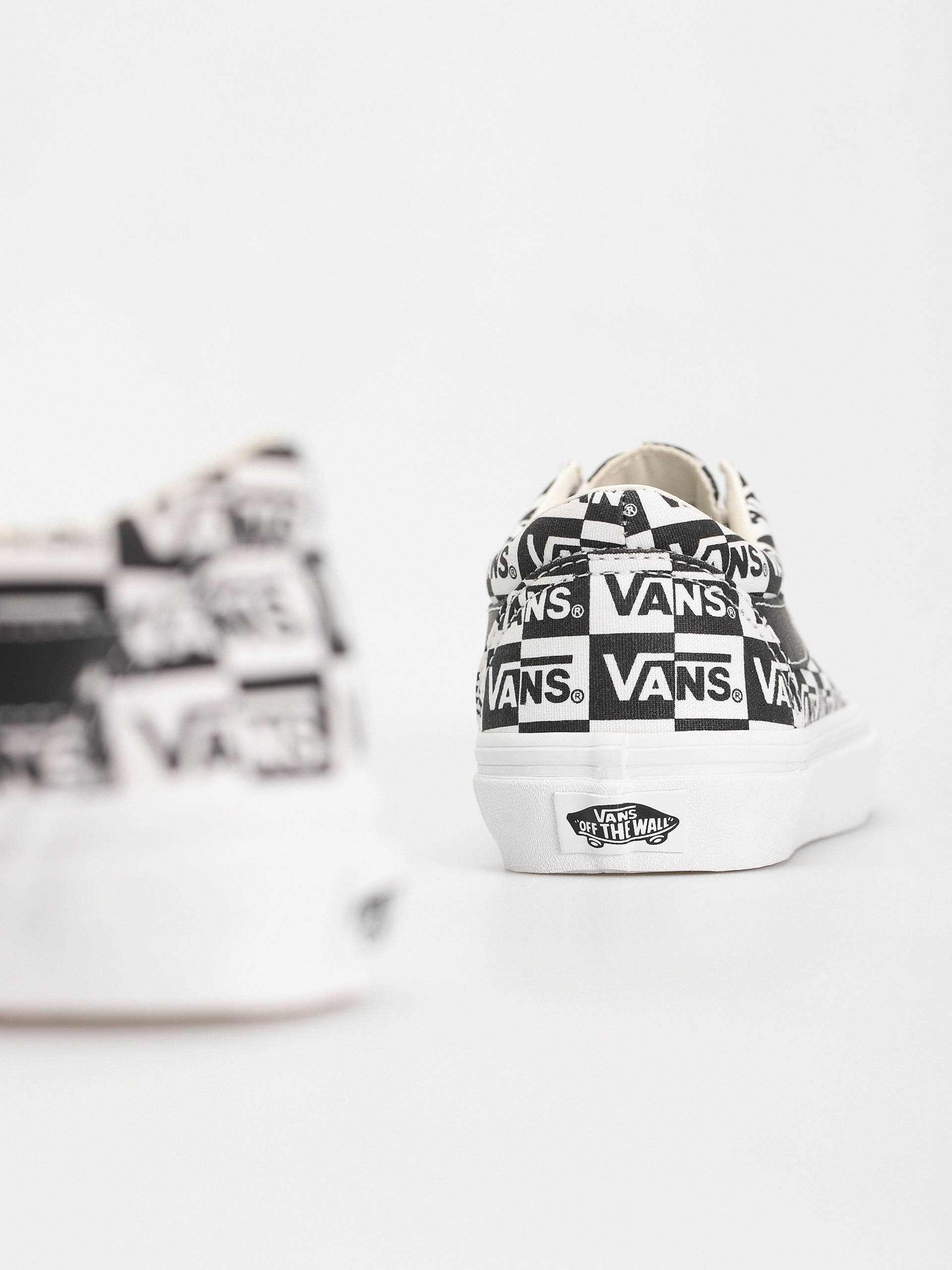 Buty Vans Bold Ni (logo checker/tr wht/blk)
