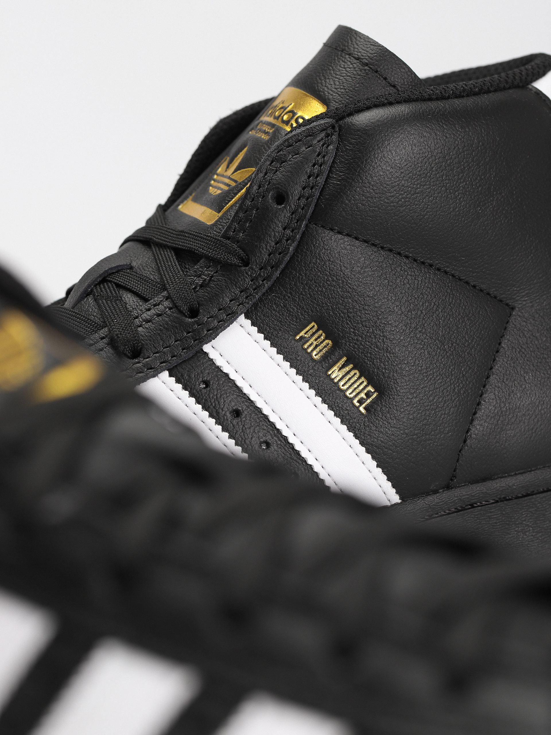 Buty adidas Pro Model ADV (cblack/ftwwht/goldmt)