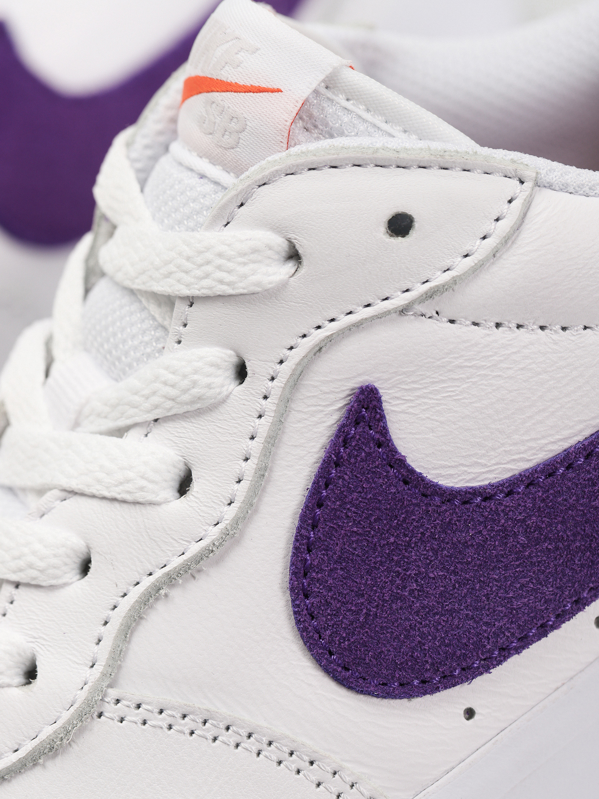 Buty Nike SB Zoom Pogo Plus (white/court purple white gum light brown)