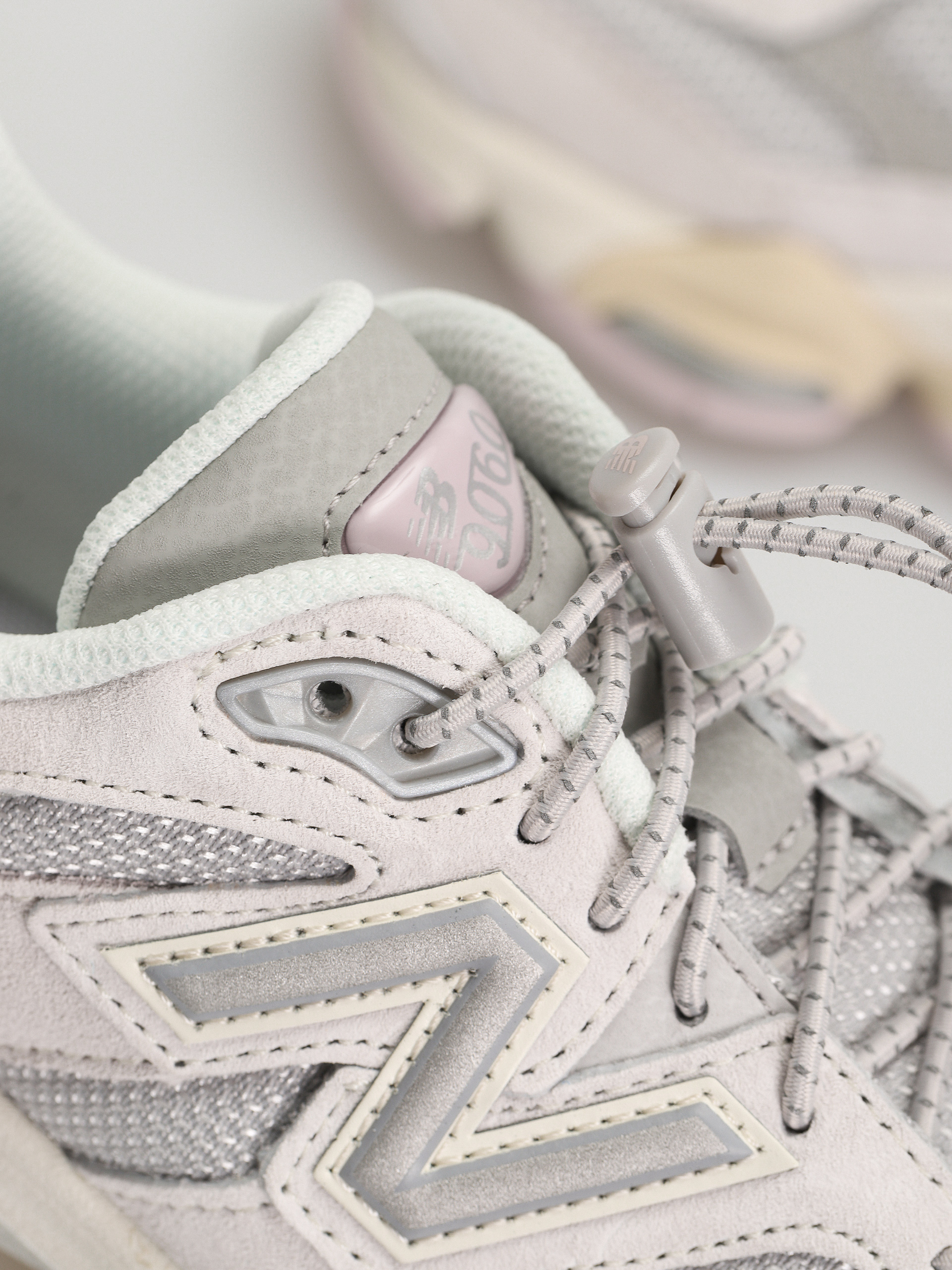 Buty New Balance 9060 (grey matter)