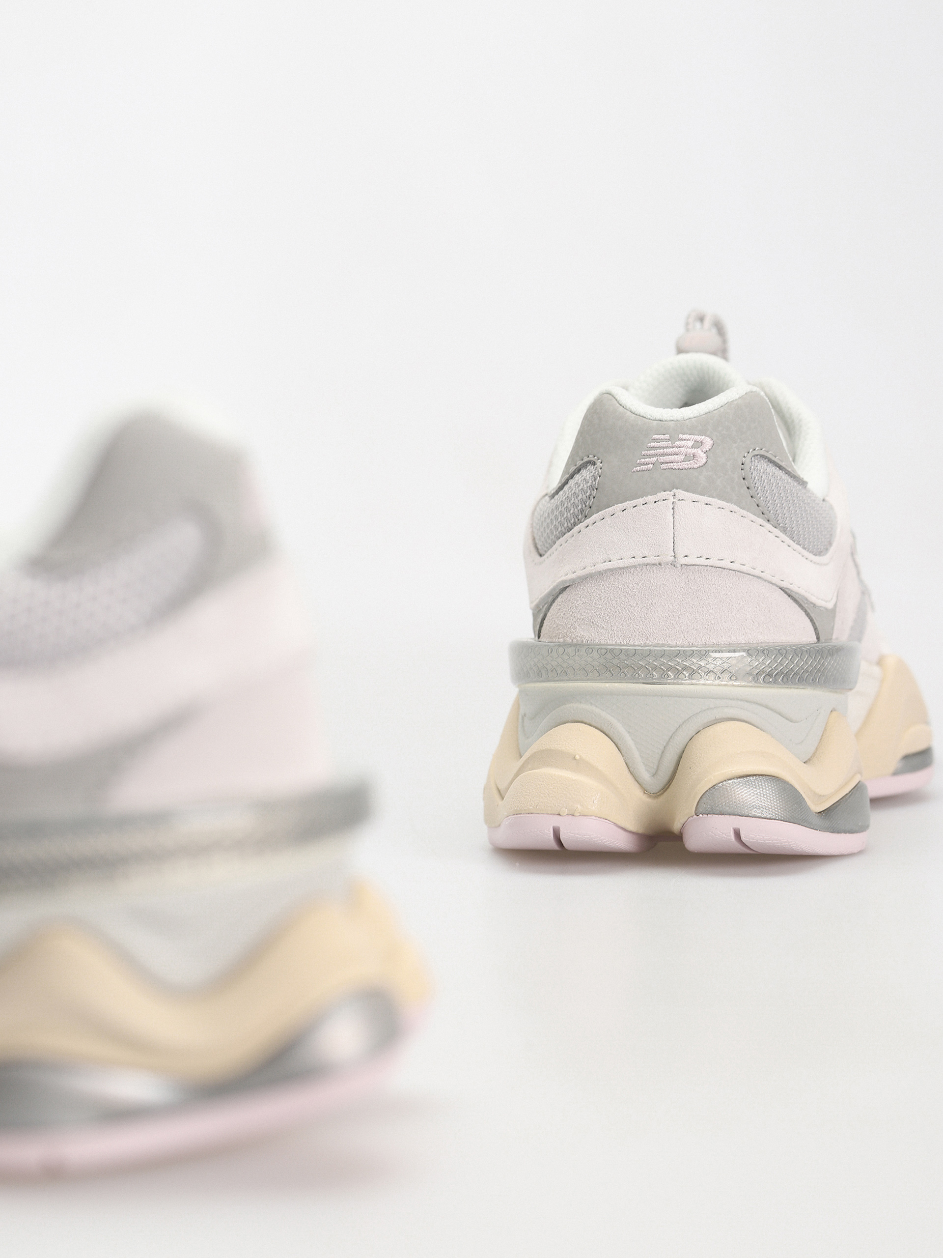 Buty New Balance 9060 - szary (grey matter)