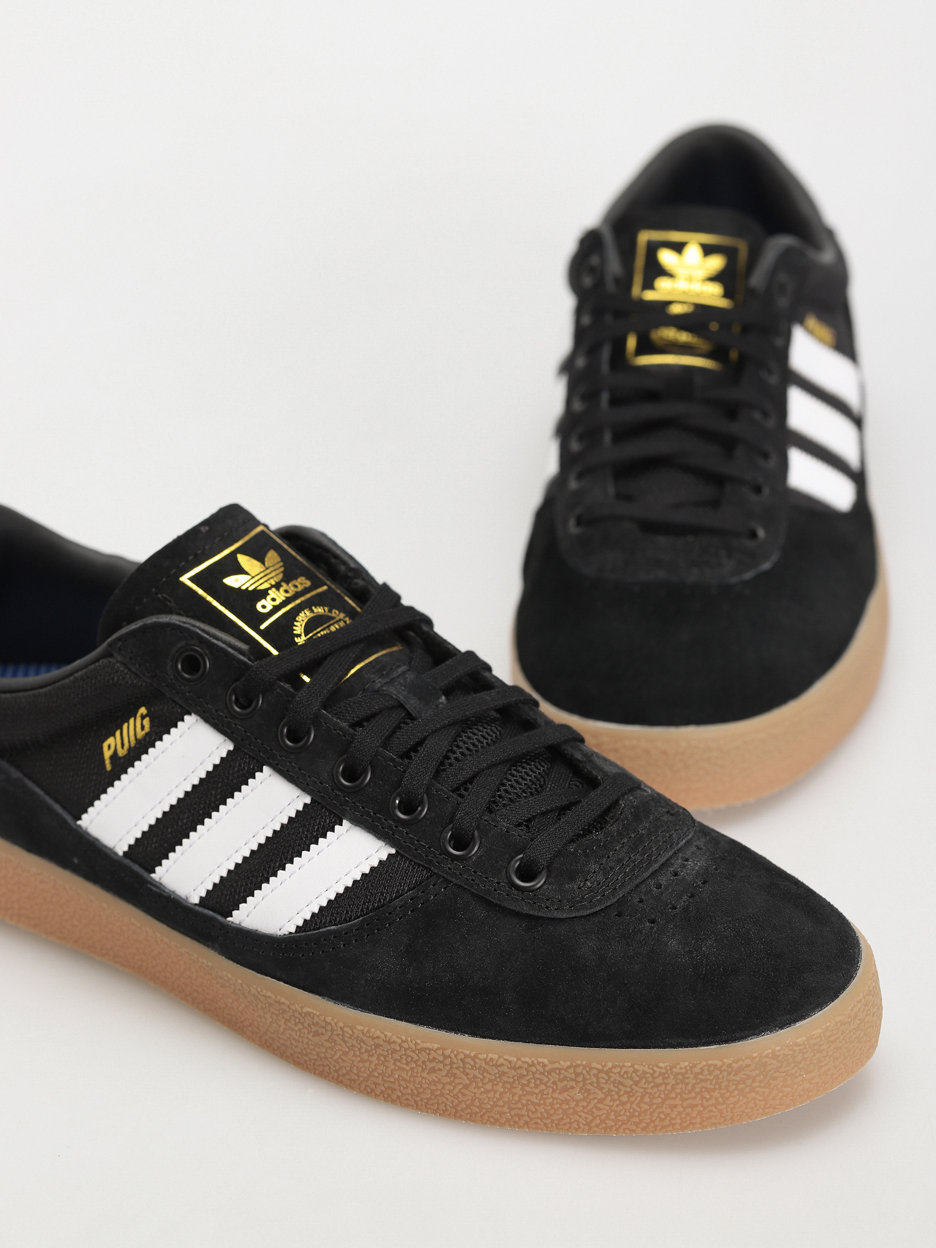 Buty adidas Puig Indoor (cblack/ftwwht/gum4)
