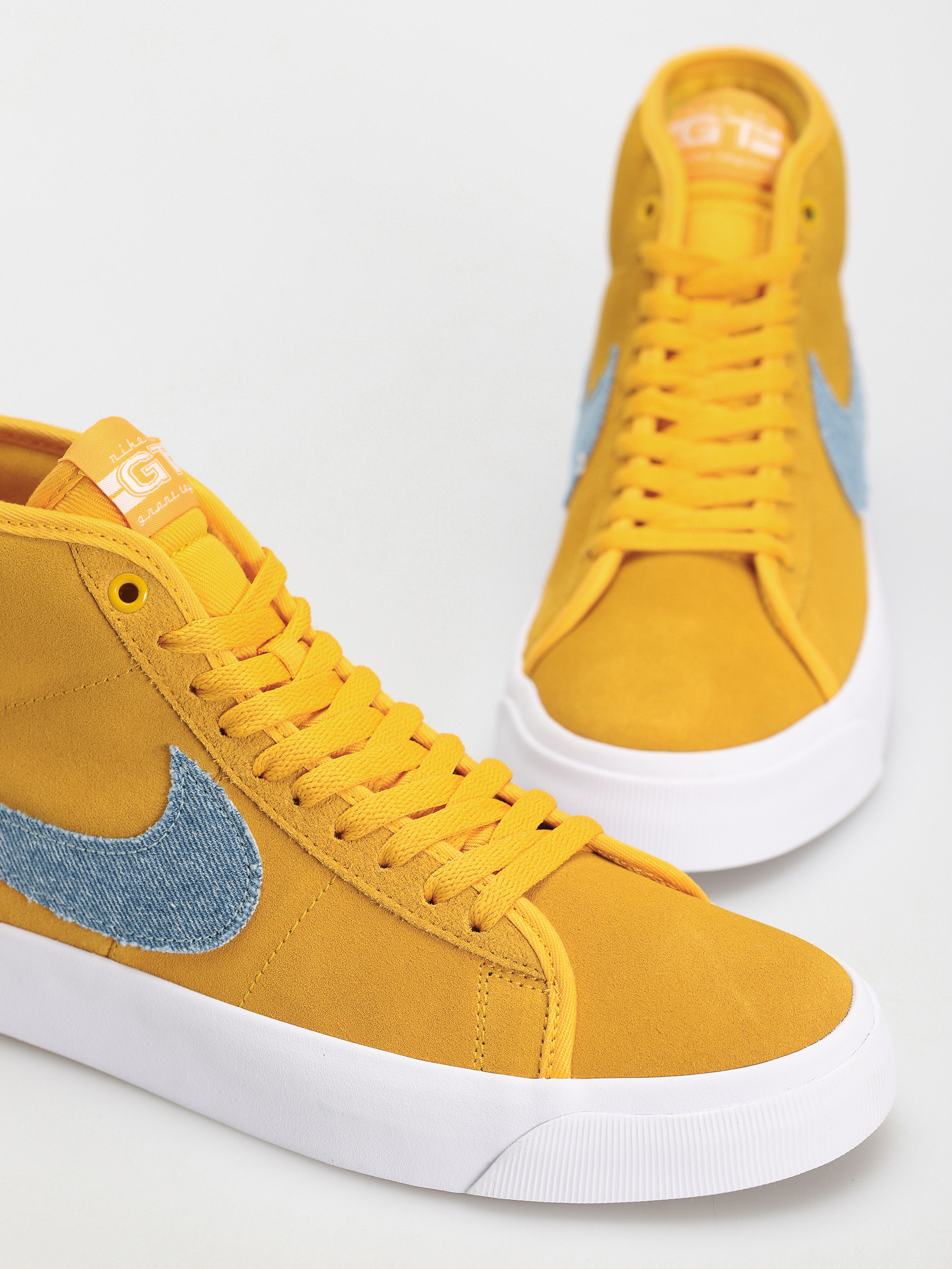 Buty Nike SB Zoom Blazer Mid Pro GT (university gold/game royal)