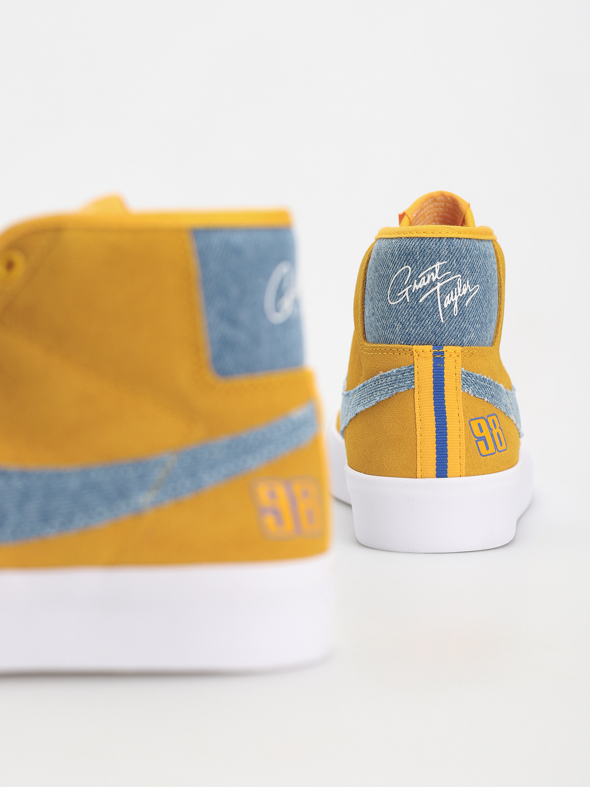 Buty Nike SB Zoom Blazer Mid Pro GT (university gold/game royal)