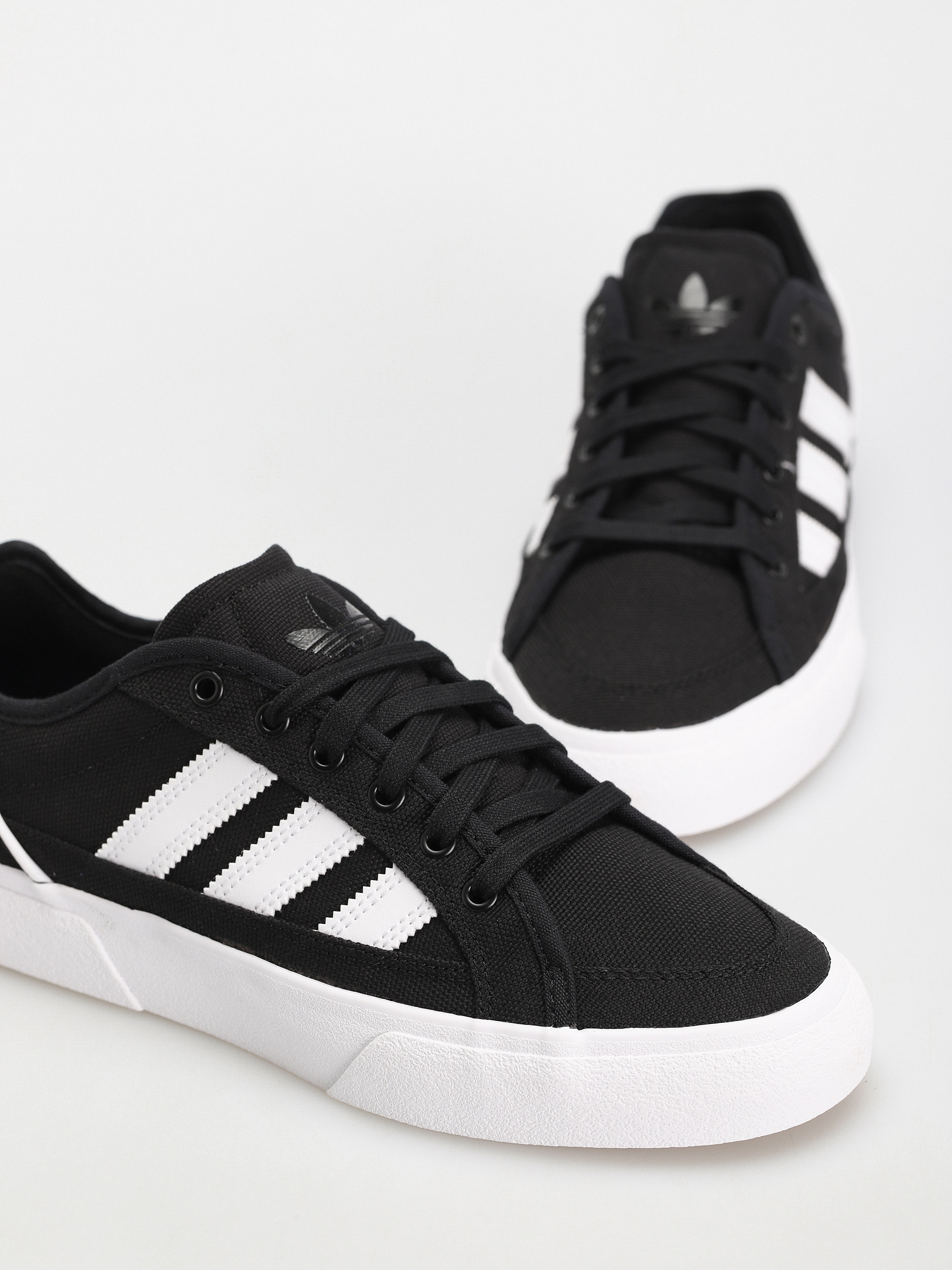 Buty adidas Court TNS Premiere (cblack/ftwwht/ftwwht)