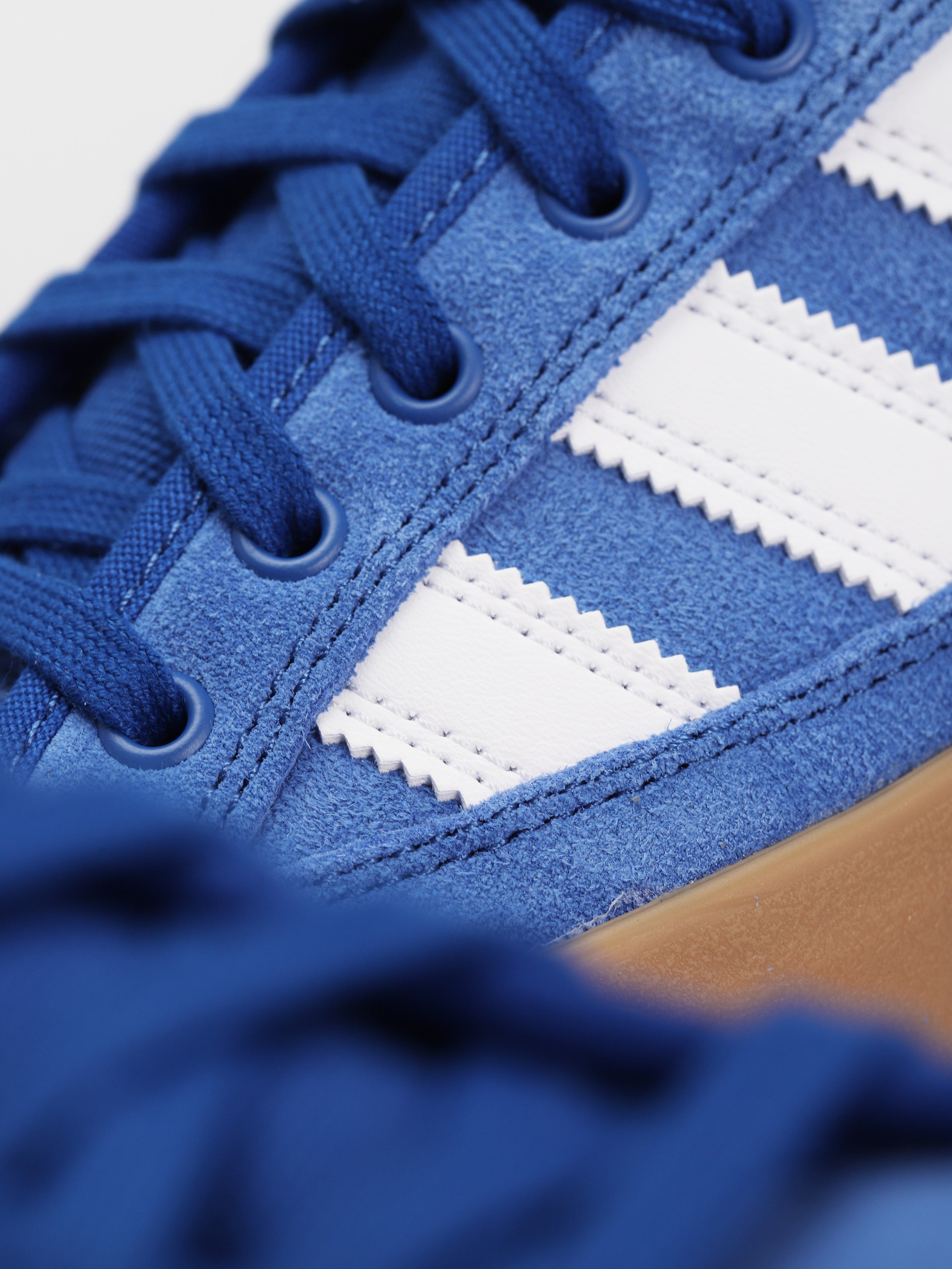 Buty adidas Court TNS Premiere (royblu/ftwwht/gum4)