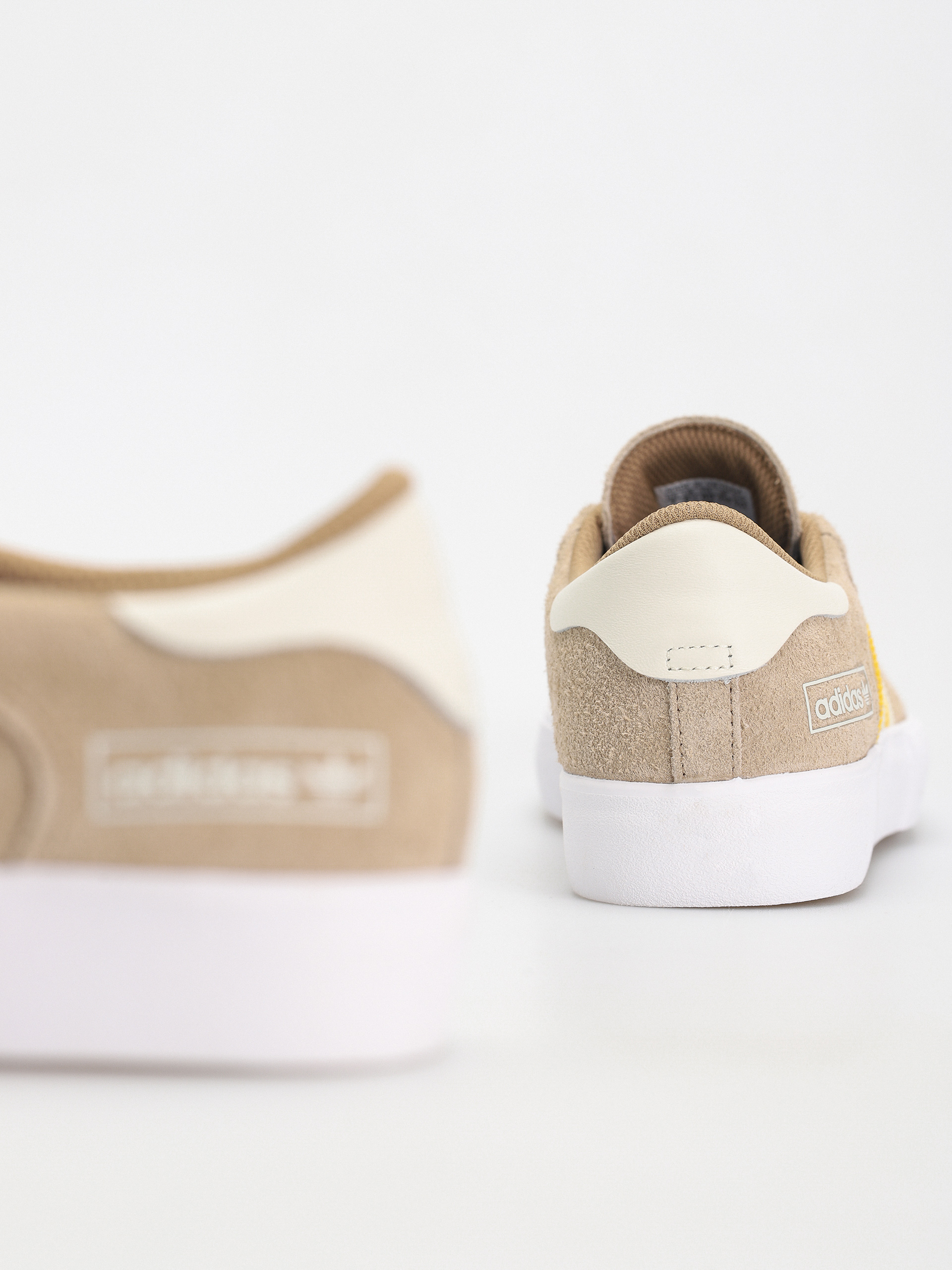 Buty adidas Matchbreak Super (cardbo/ivory/ftwwht)