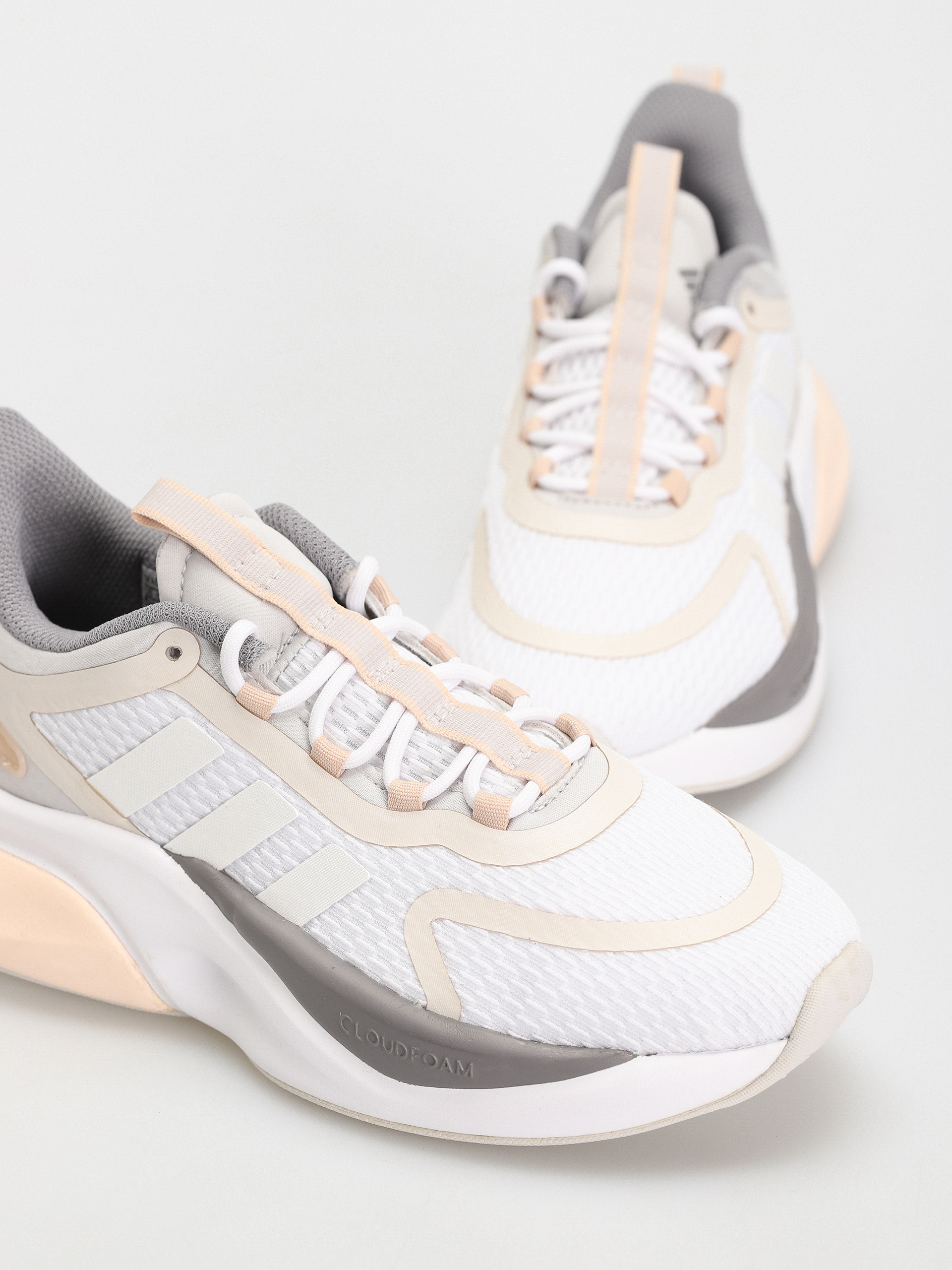 Buty adidas AlphaBounce + Wmn (ftwwht/zeromt/grethr)