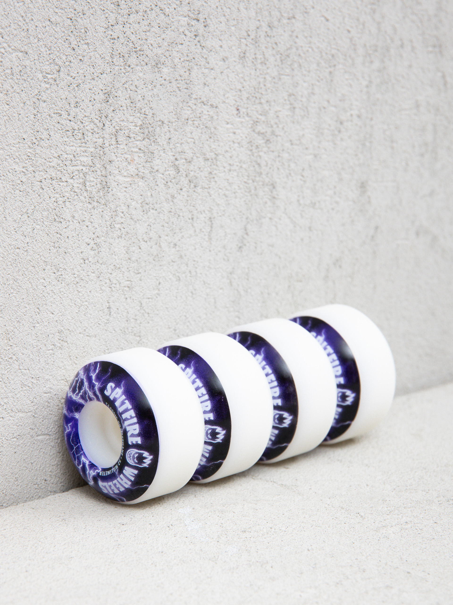 Kółka Spitfire Classic 99D Firebolts Bighehad (white/purple)