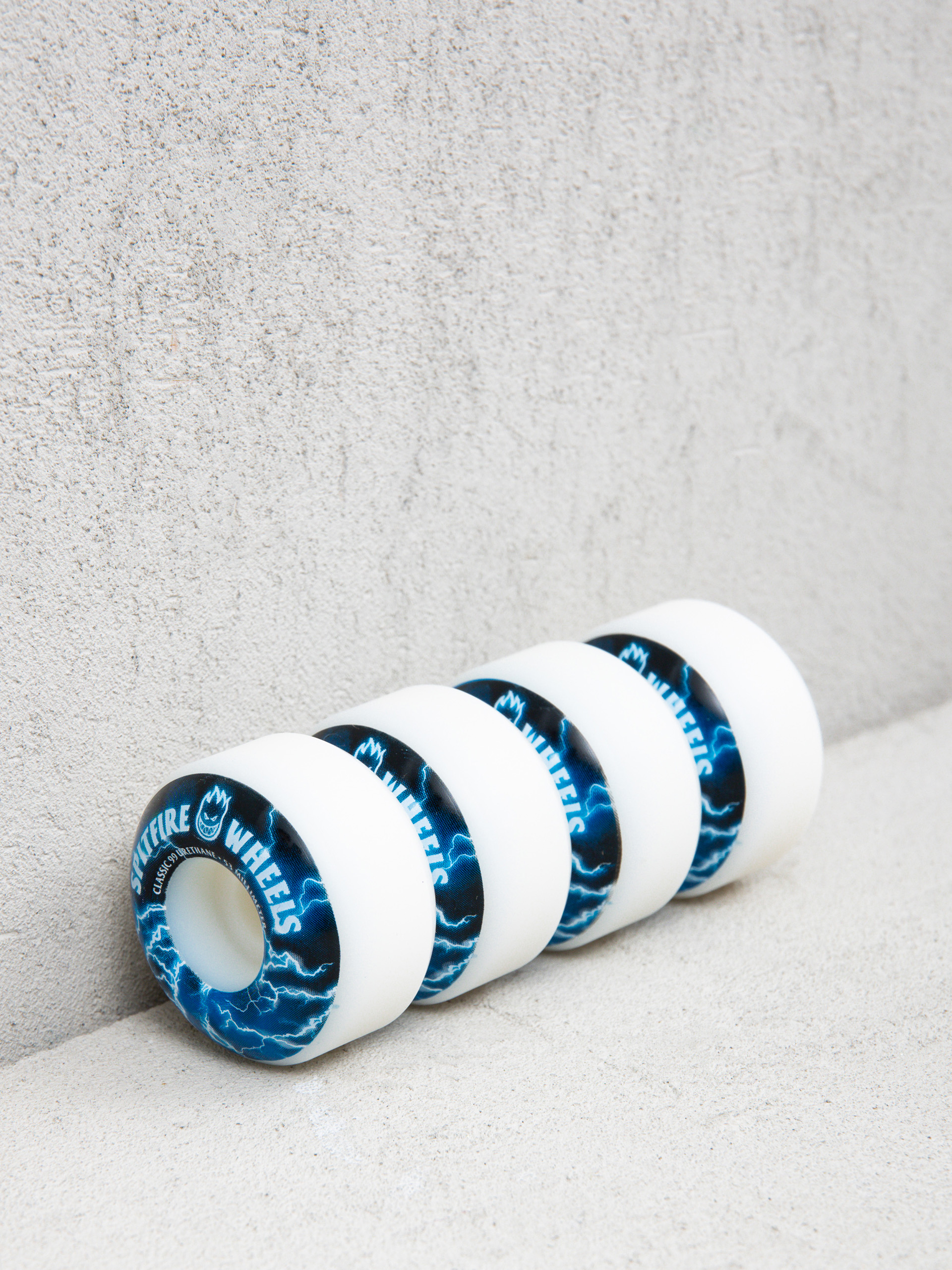 Kółka Spitfire Classic 99D Firebolts Bighehad (white/blue)