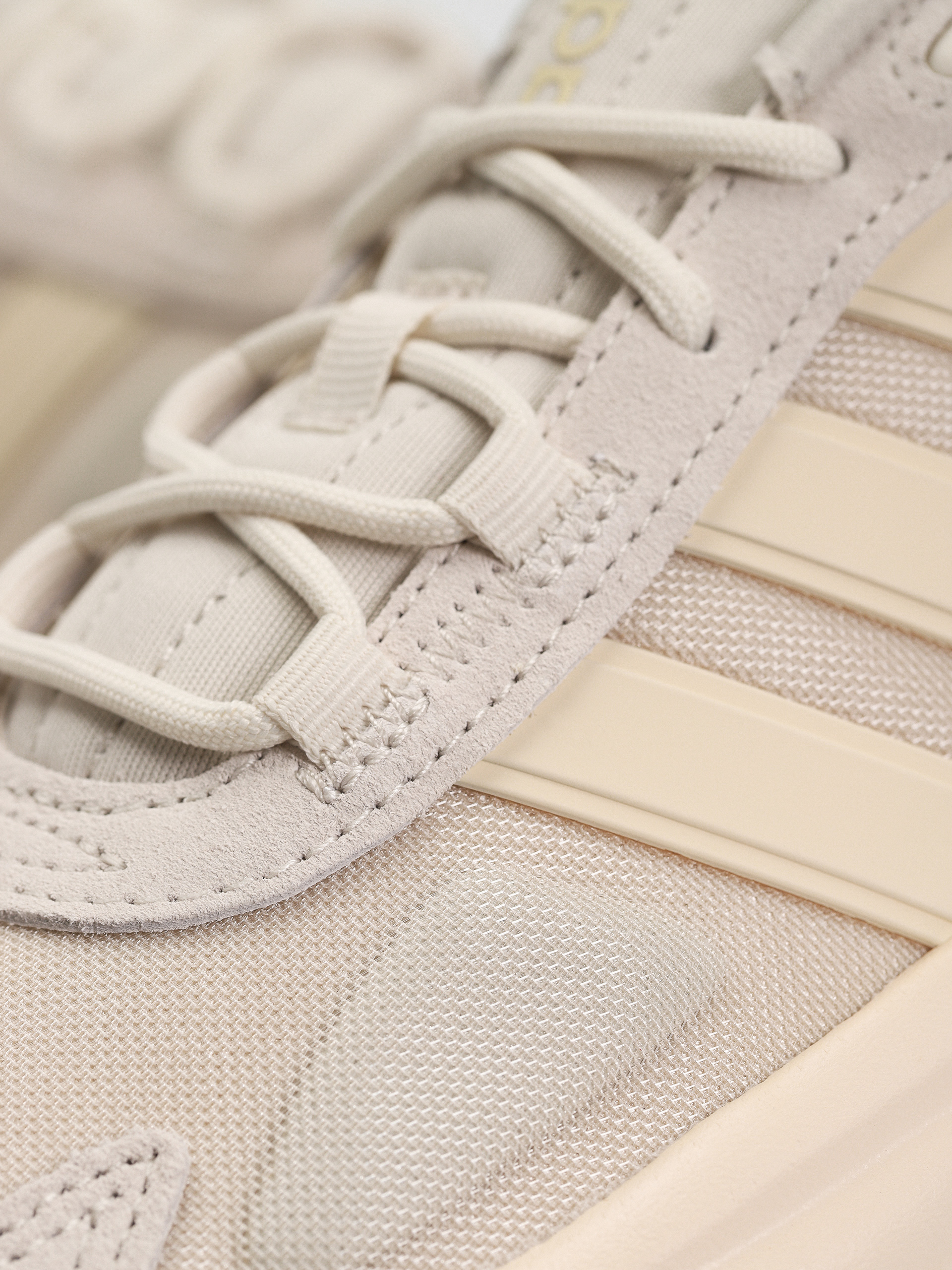 Buty adidas Ozelle (alumin/wonwhi/gum3)