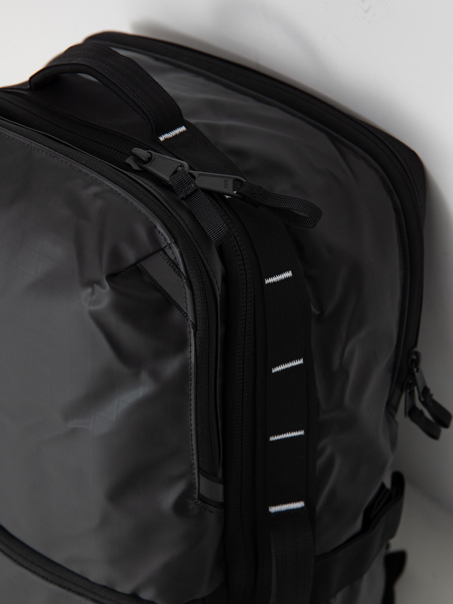 Plecak The North Face Base Camp Voyager Travel Pack (tnf black/tnf white)