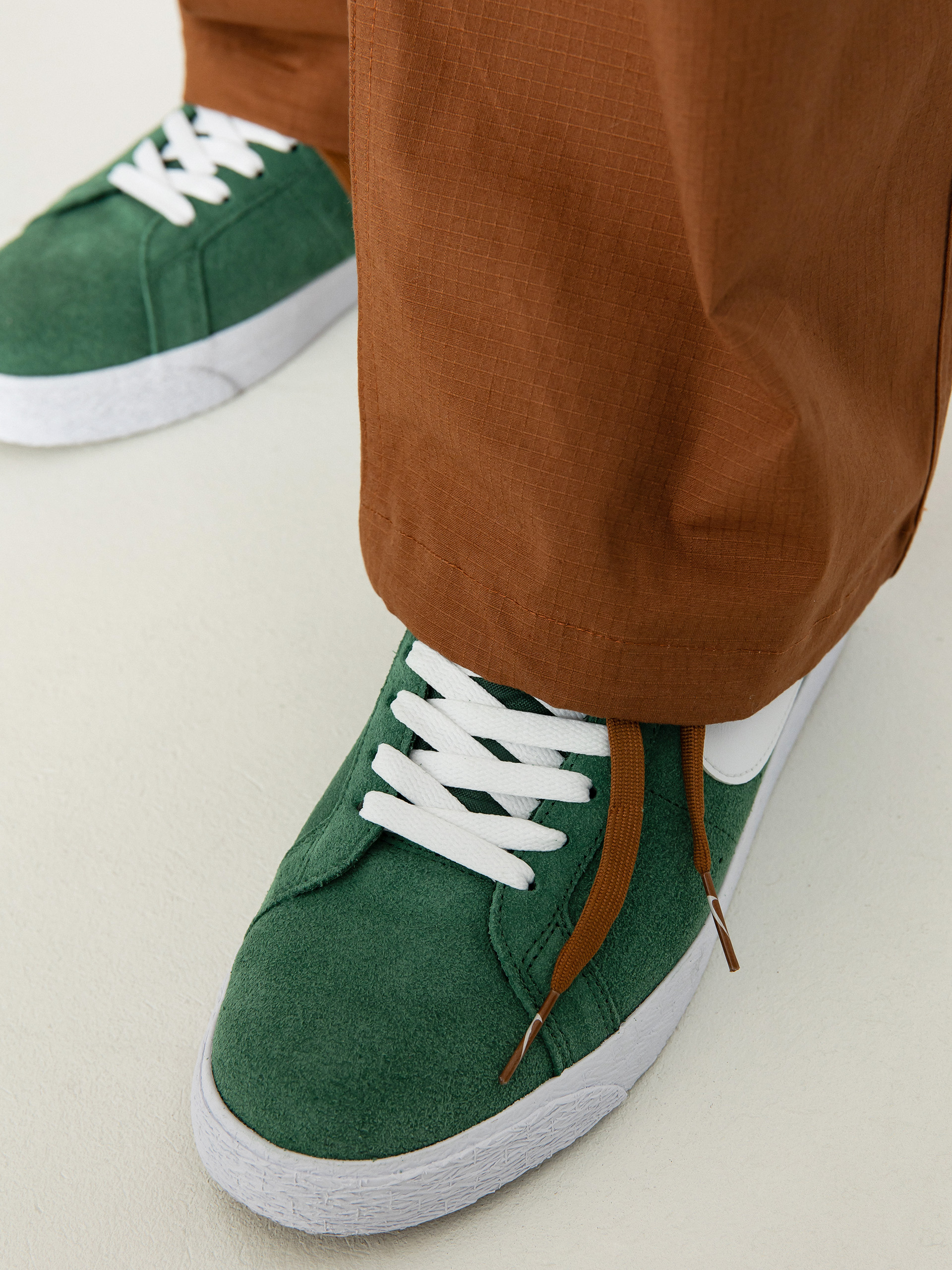 Spodnie Nike SB Kearny Cargo (lt british tan)