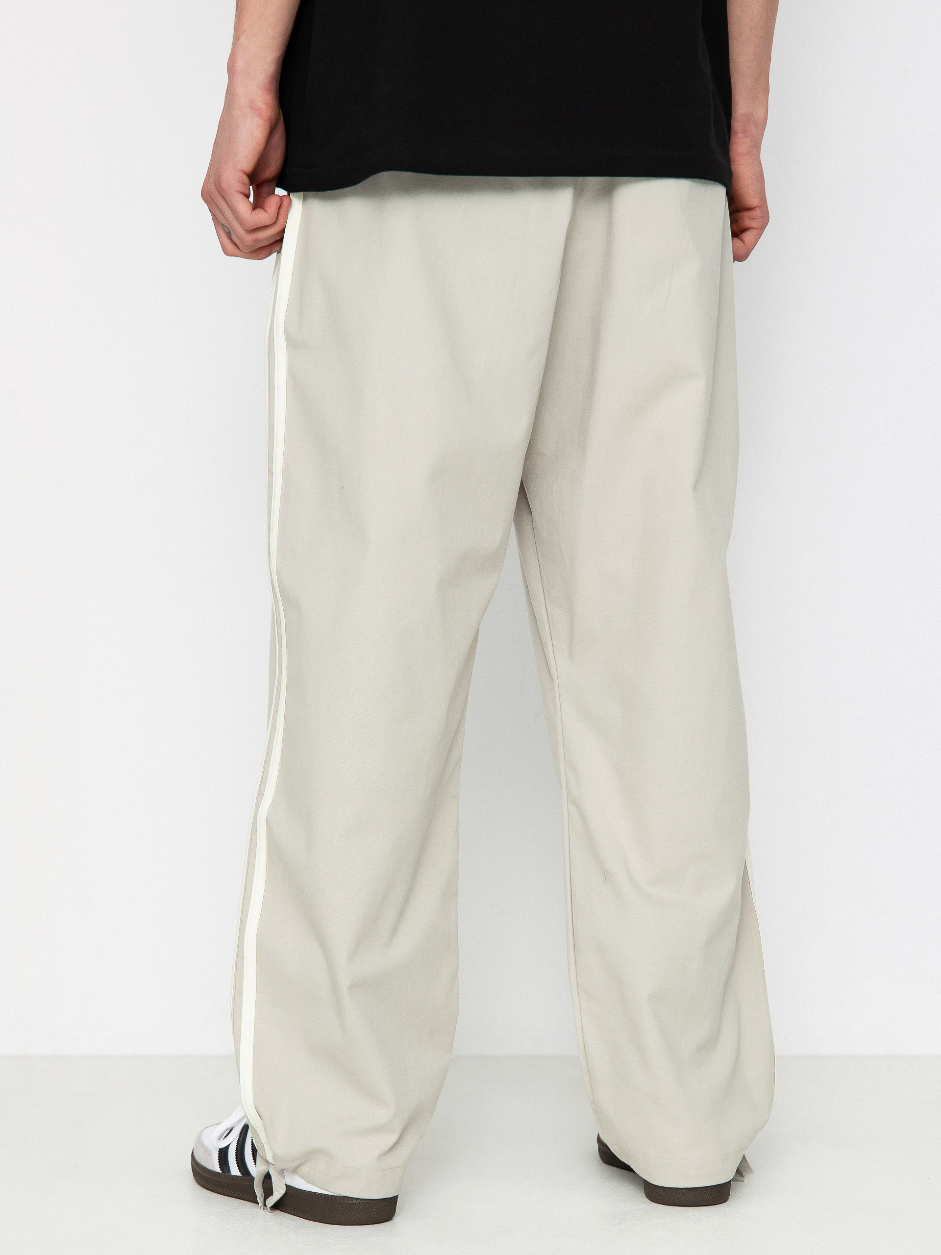 Spodnie adidas Superfire TK (putgre/ivory)