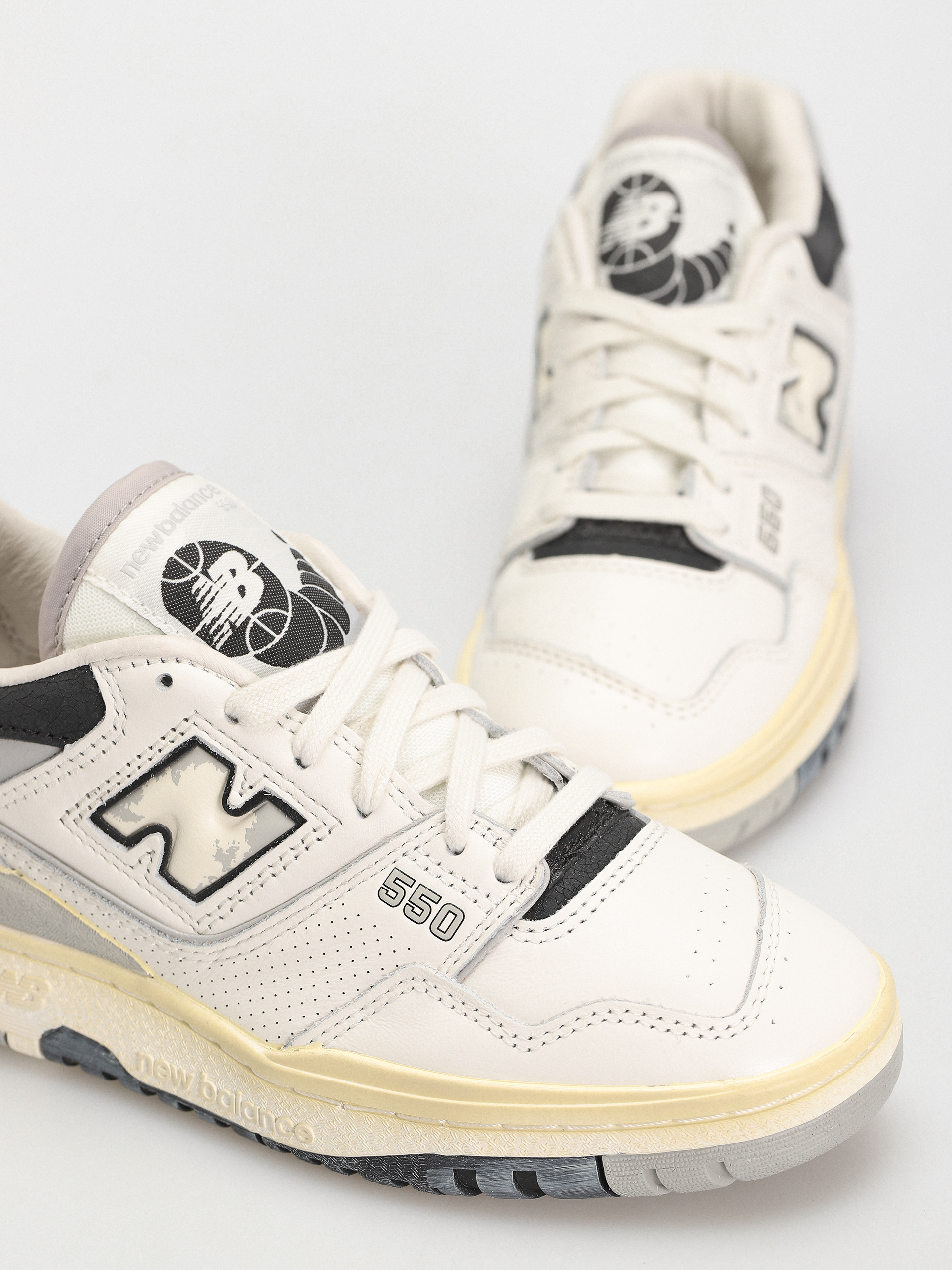 Buty New Balance 550 (vintage grey)