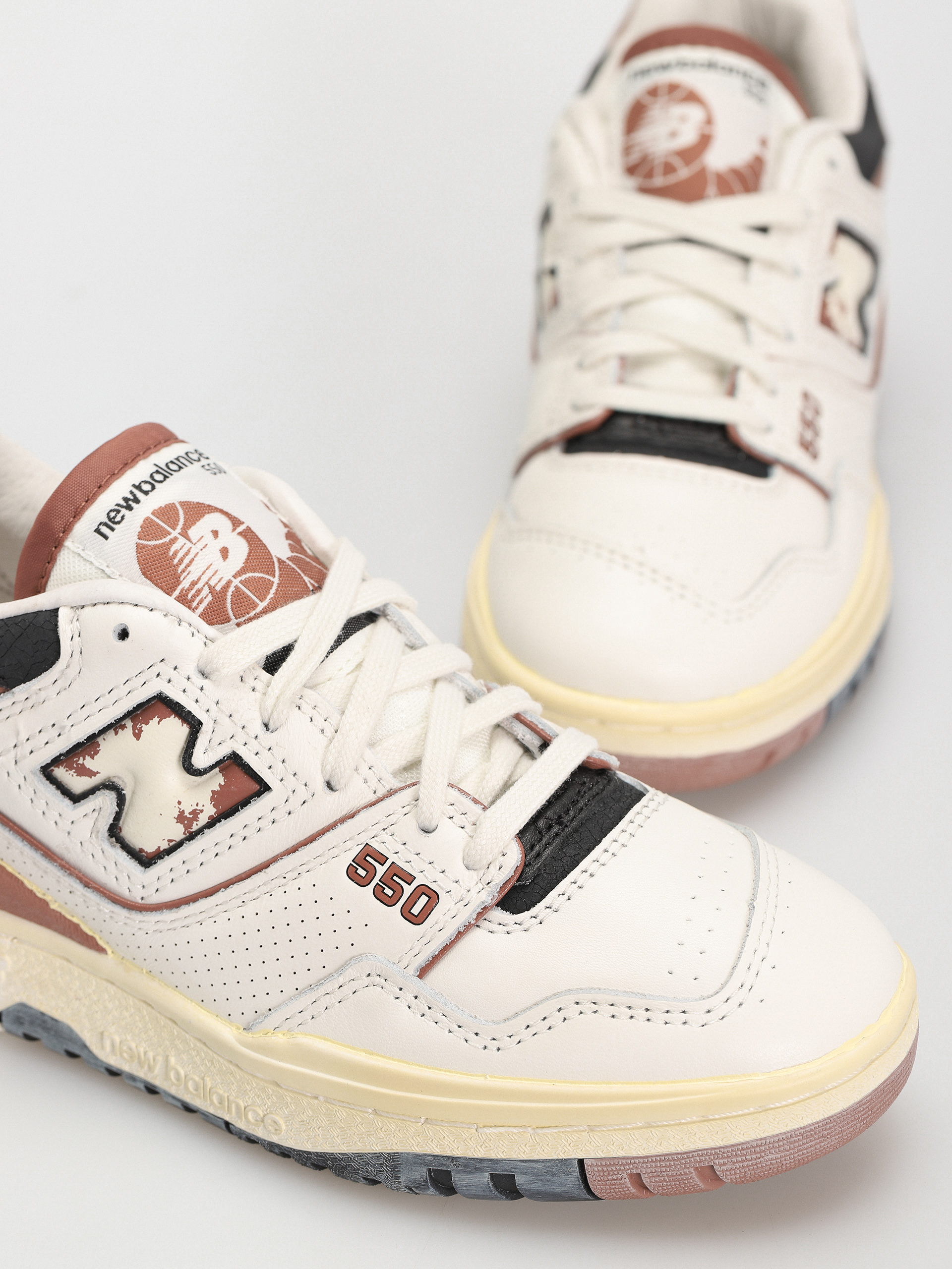Buty New Balance 550 (vintage brown)