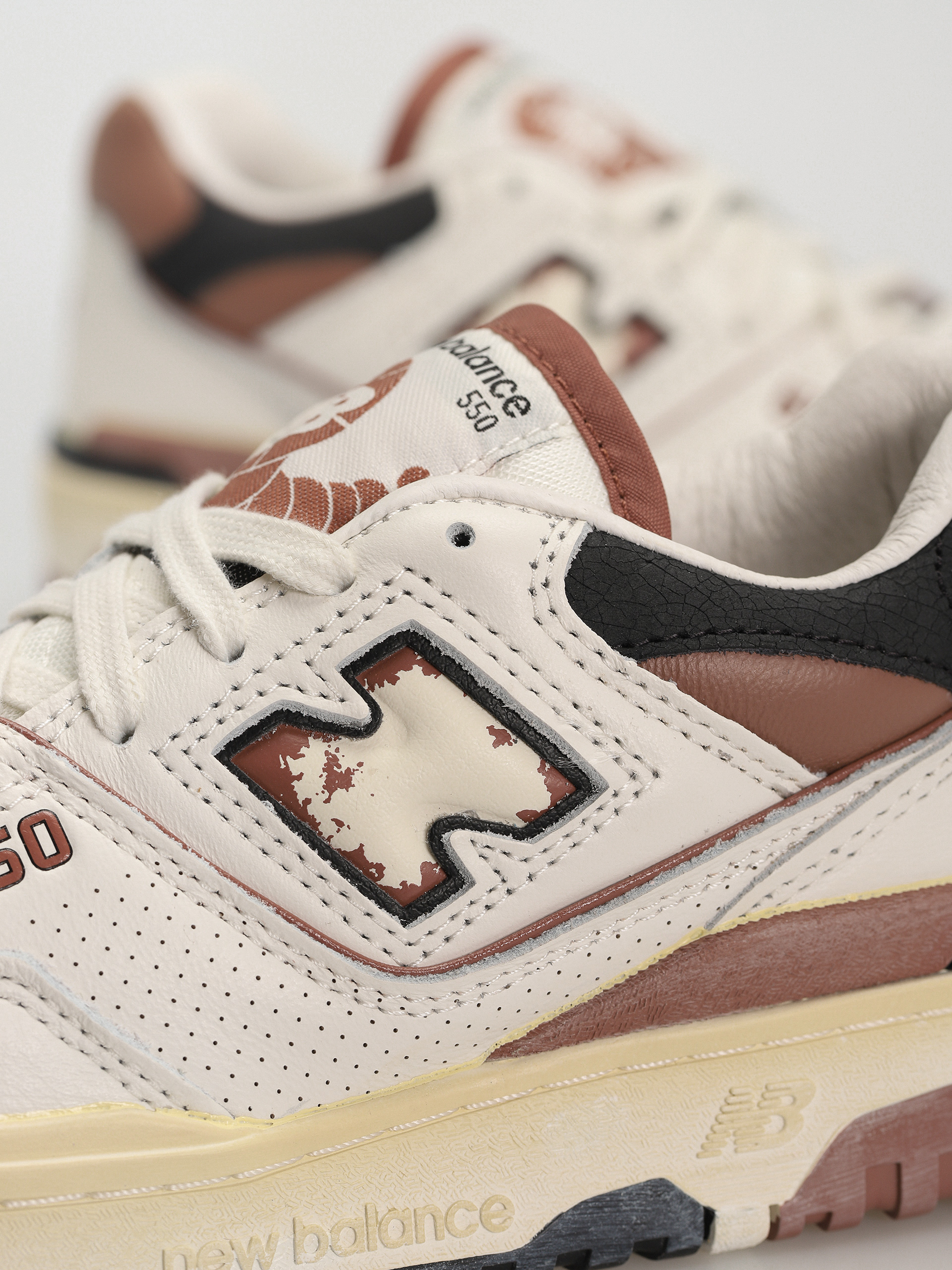 Buty New Balance 550 (vintage brown)