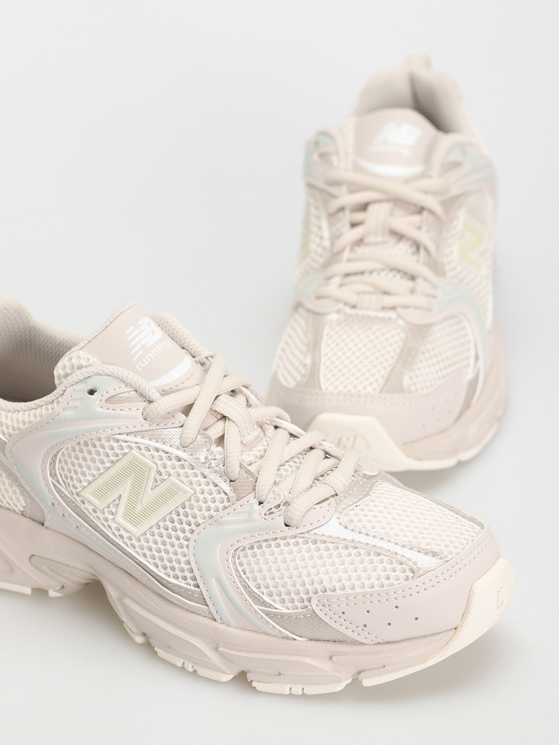 Buty New Balance 530 (moonbeam)