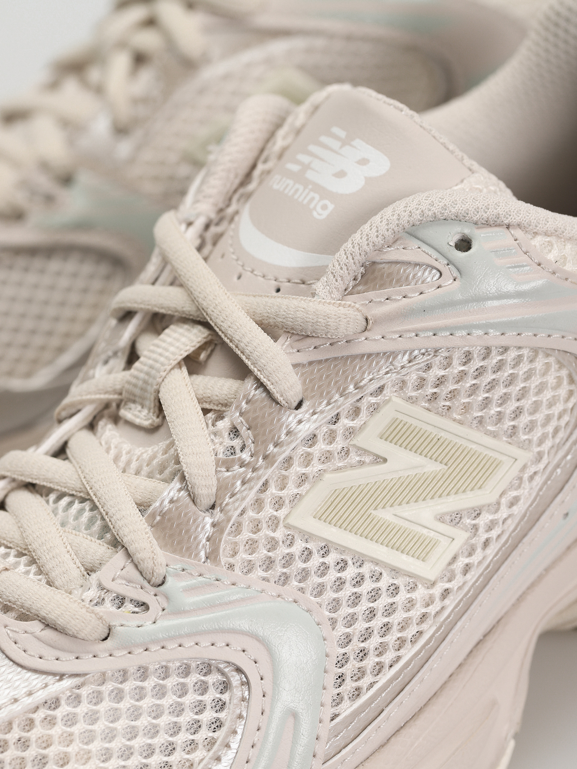 Buty New Balance 530 (moonbeam)