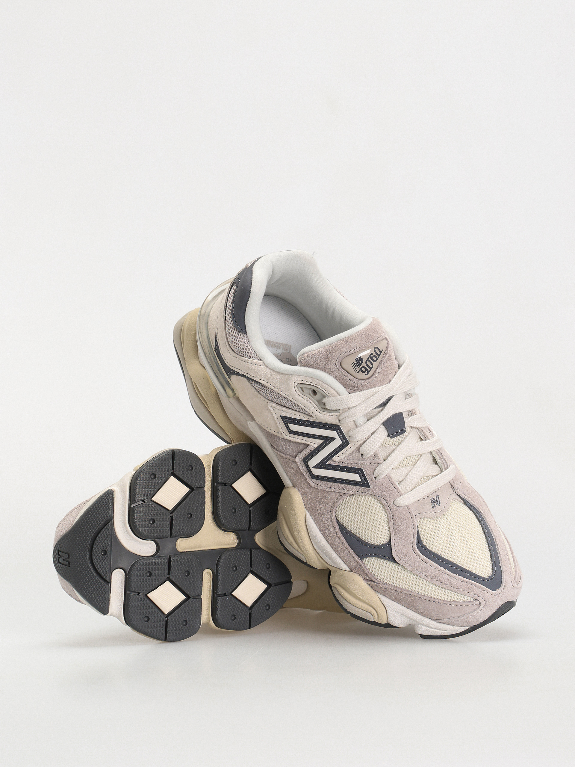 Buty New Balance 9060 (moonrock linen)