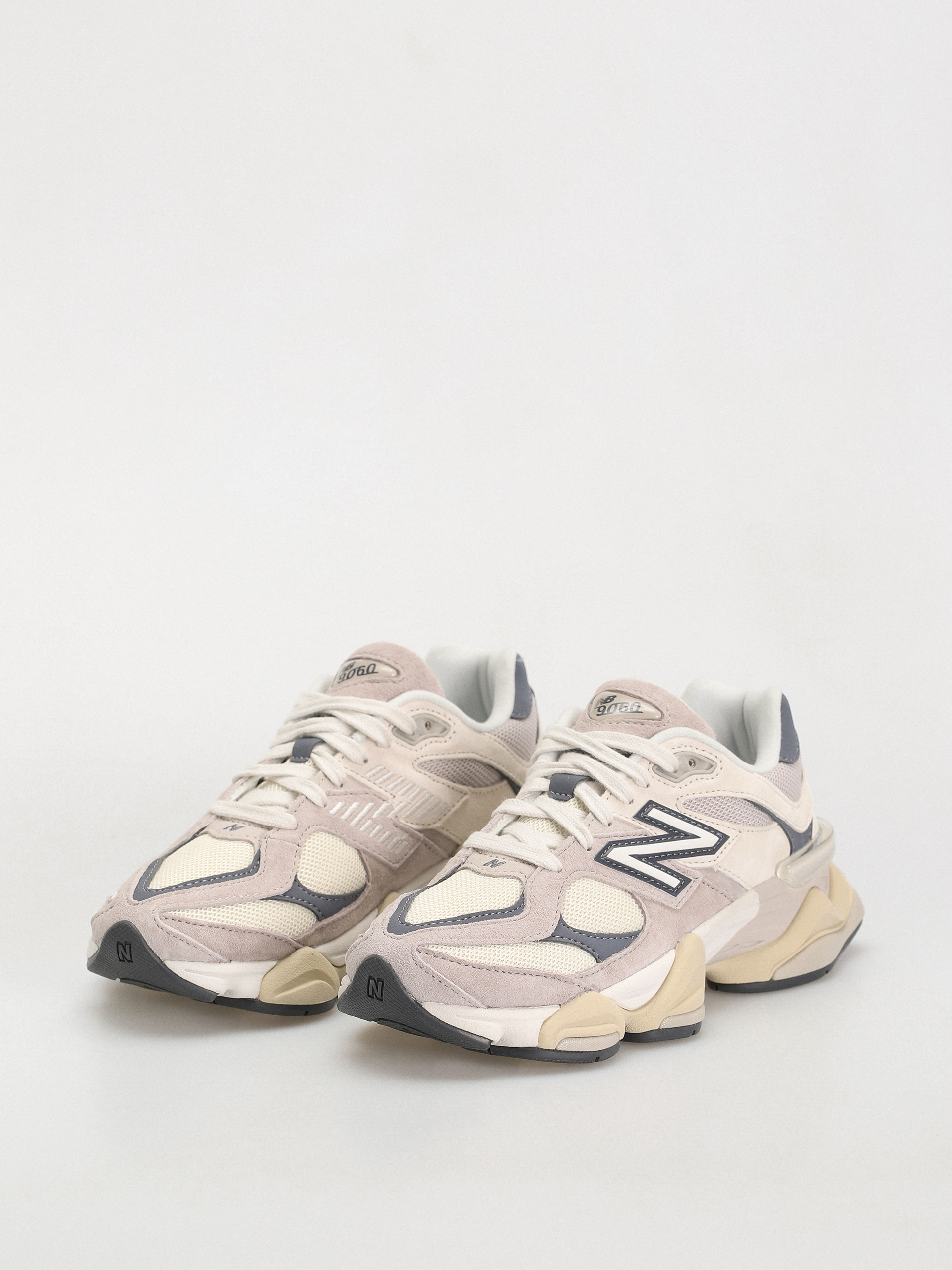 Buty New Balance 9060 (moonrock linen)