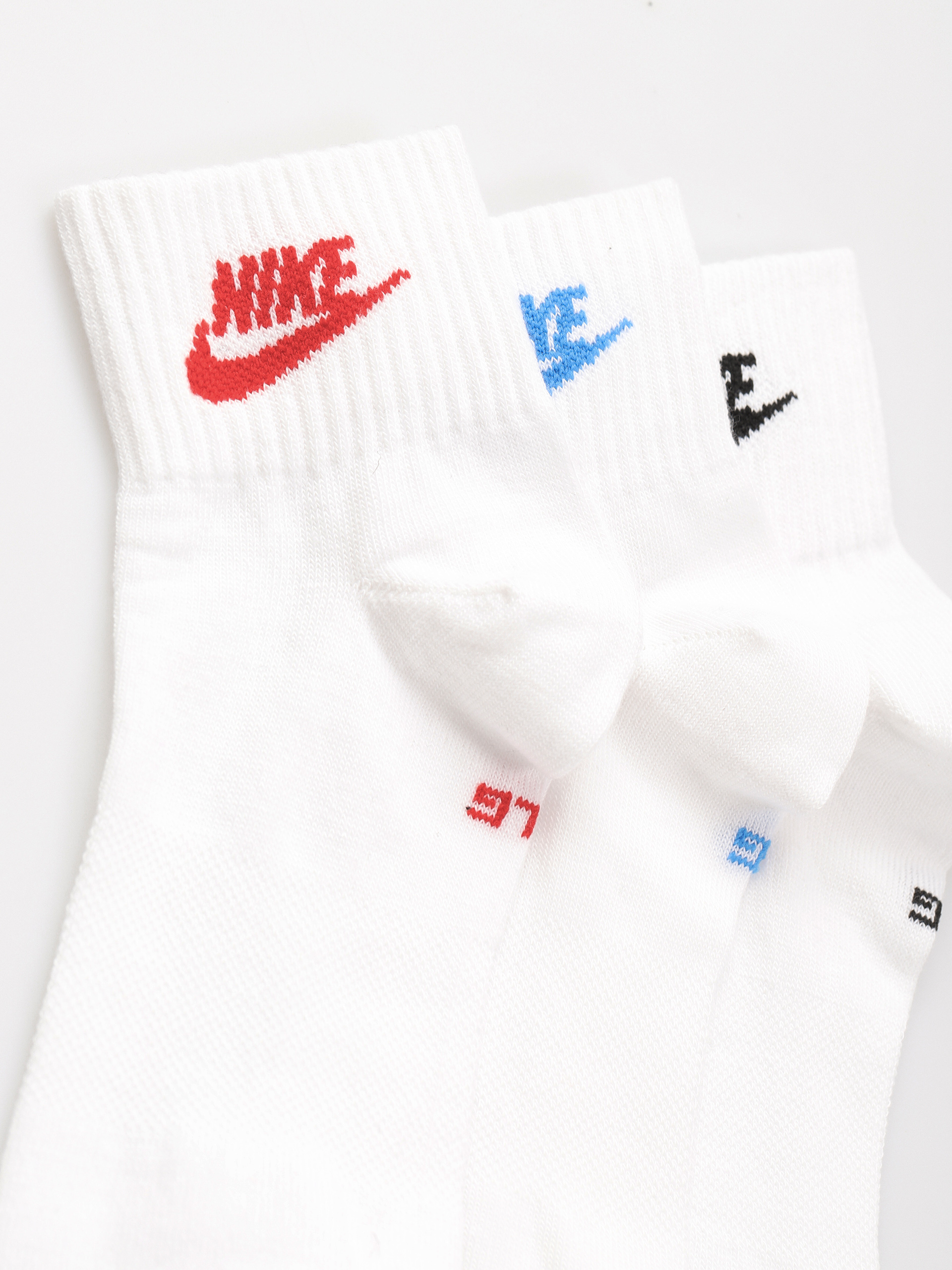 Skarpetki Nike SB Everyday Essential (multi color)