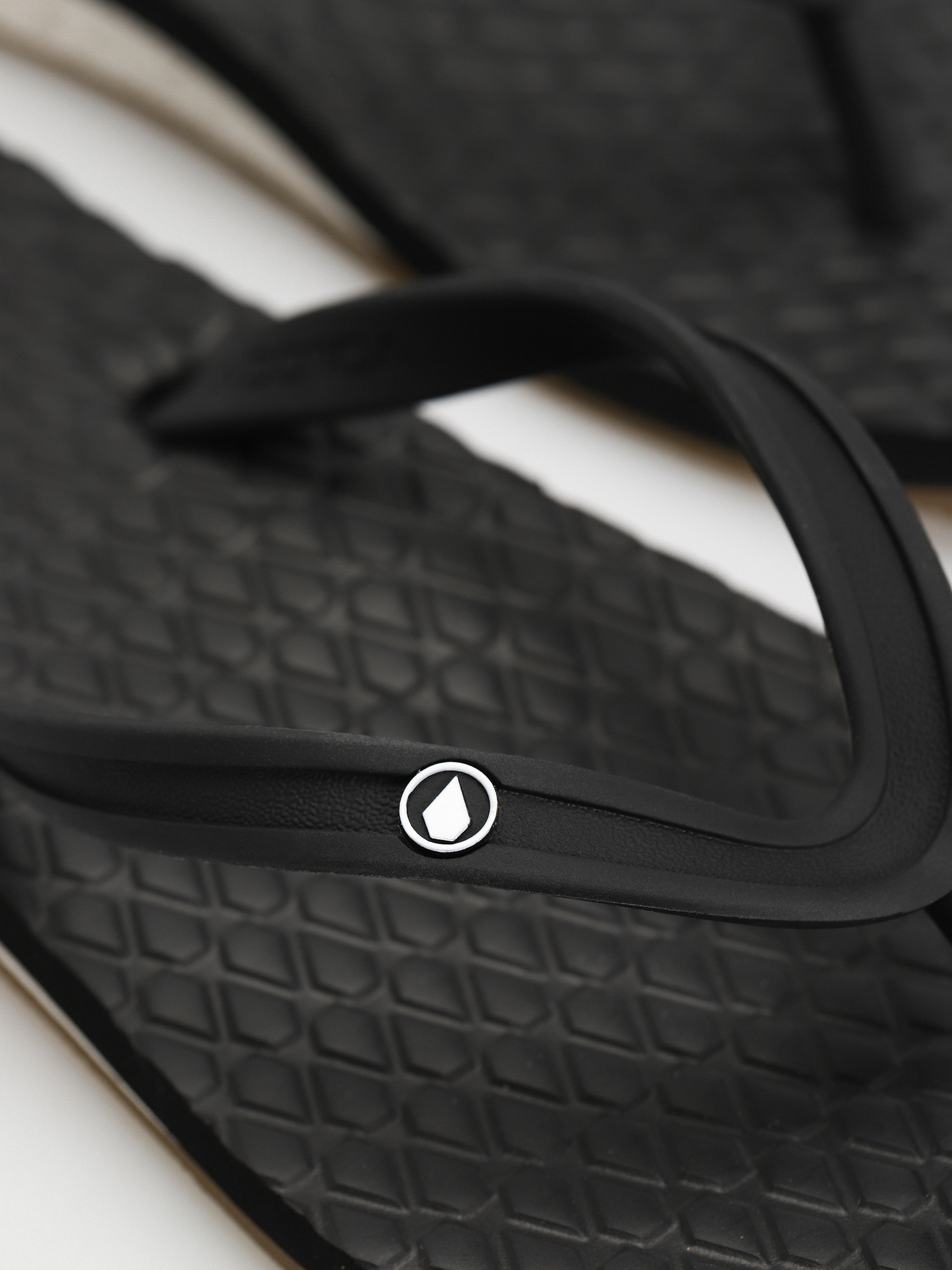 Japonki Volcom Eco Concourse Wmn (black white)