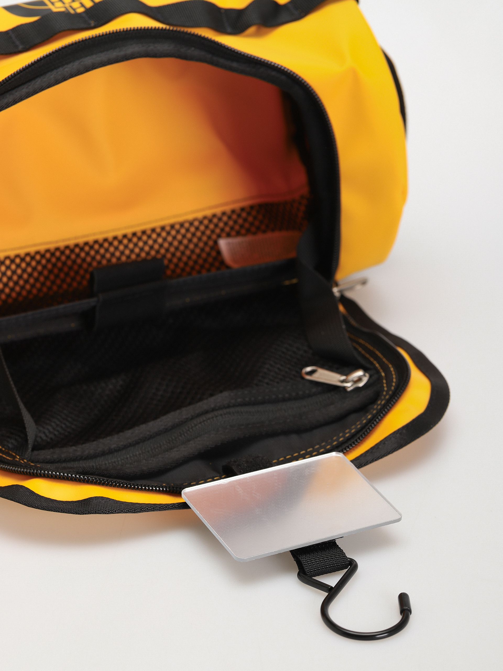 Kosmetyczka The North Face Bc Travel Canister L (summit gold/tnf black)