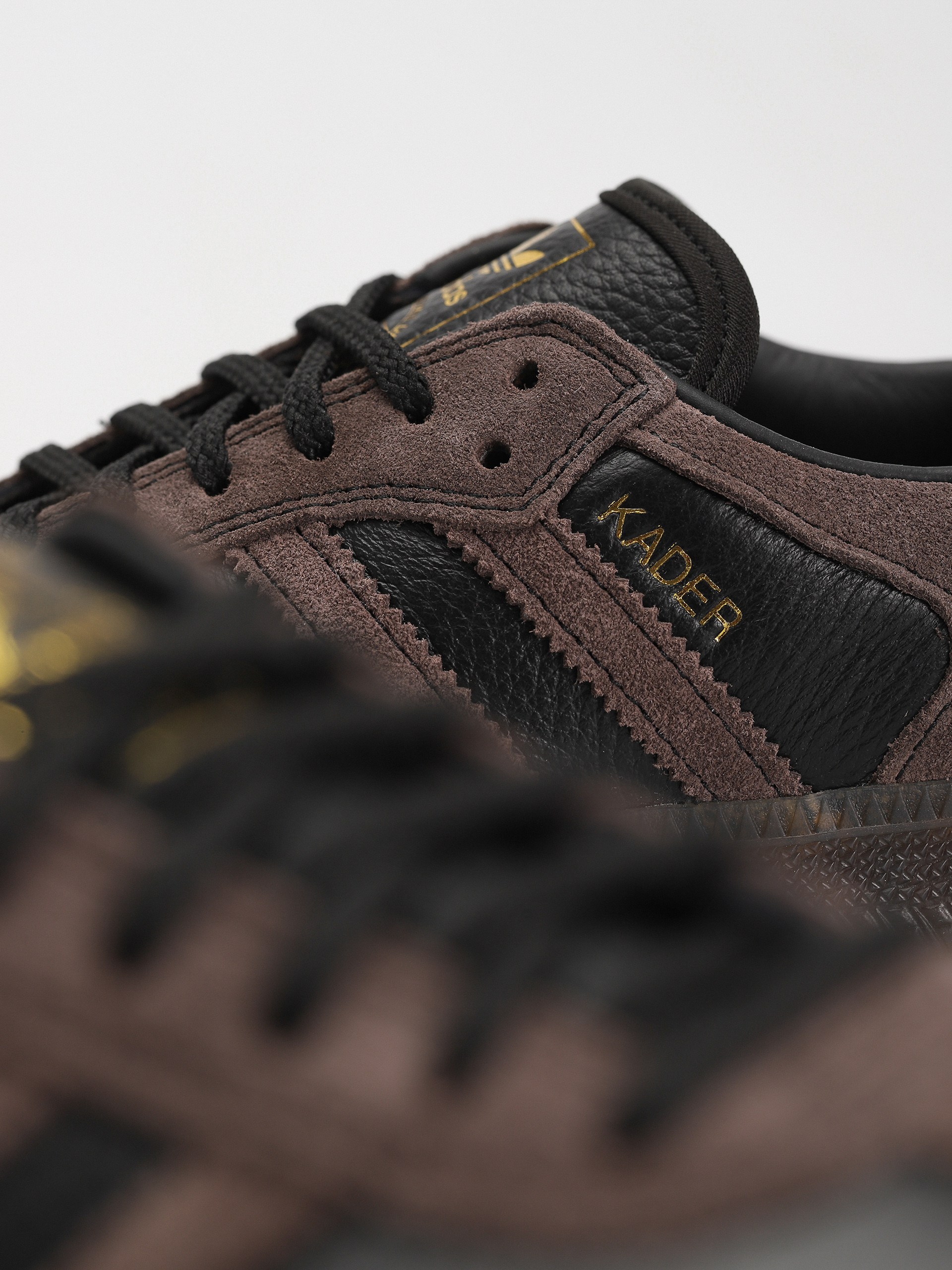 Buty adidas Samba ADV X Kader (cblack/brown/gum5)