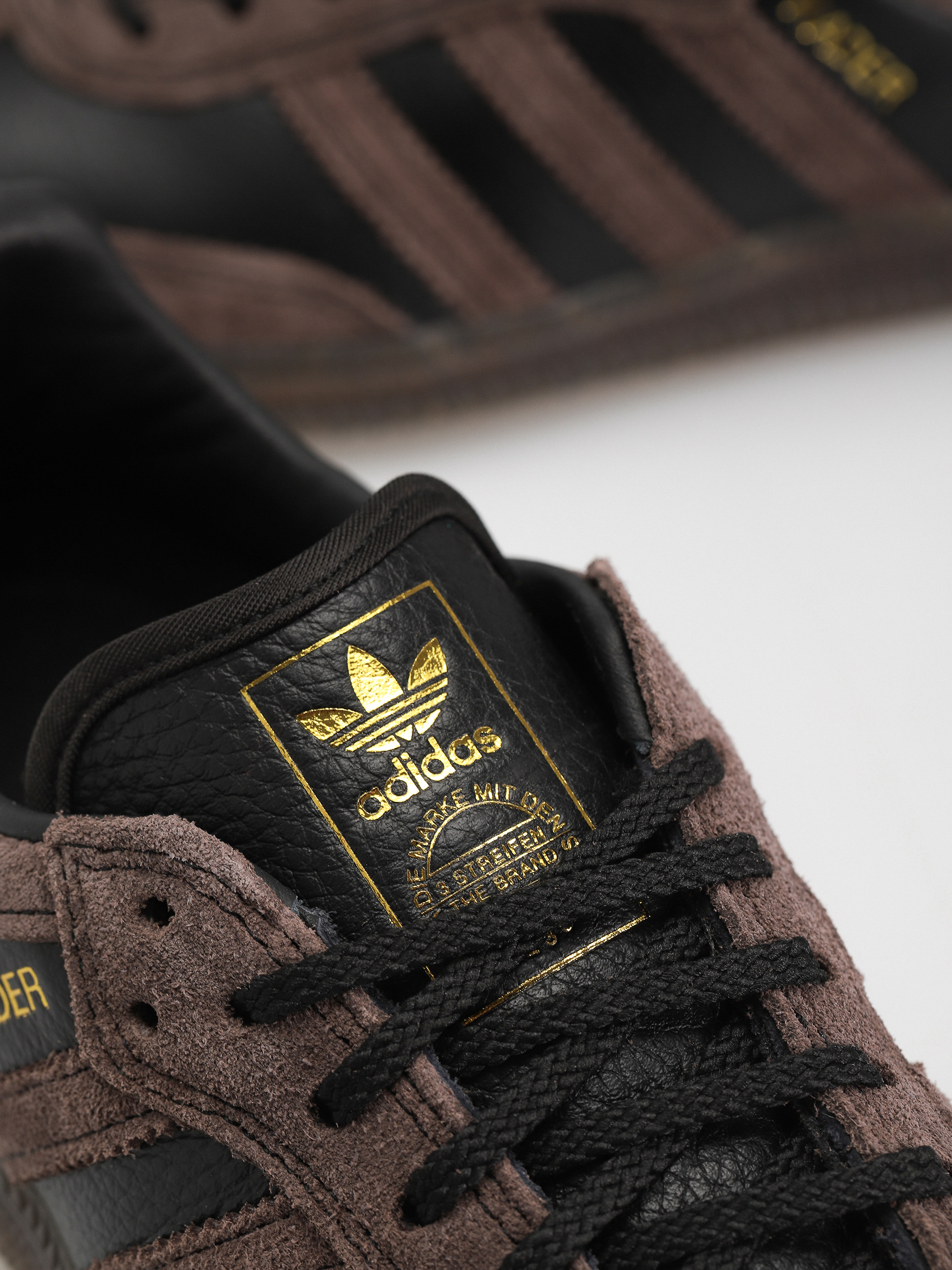 Buty adidas Samba ADV X Kader (cblack/brown/gum5)