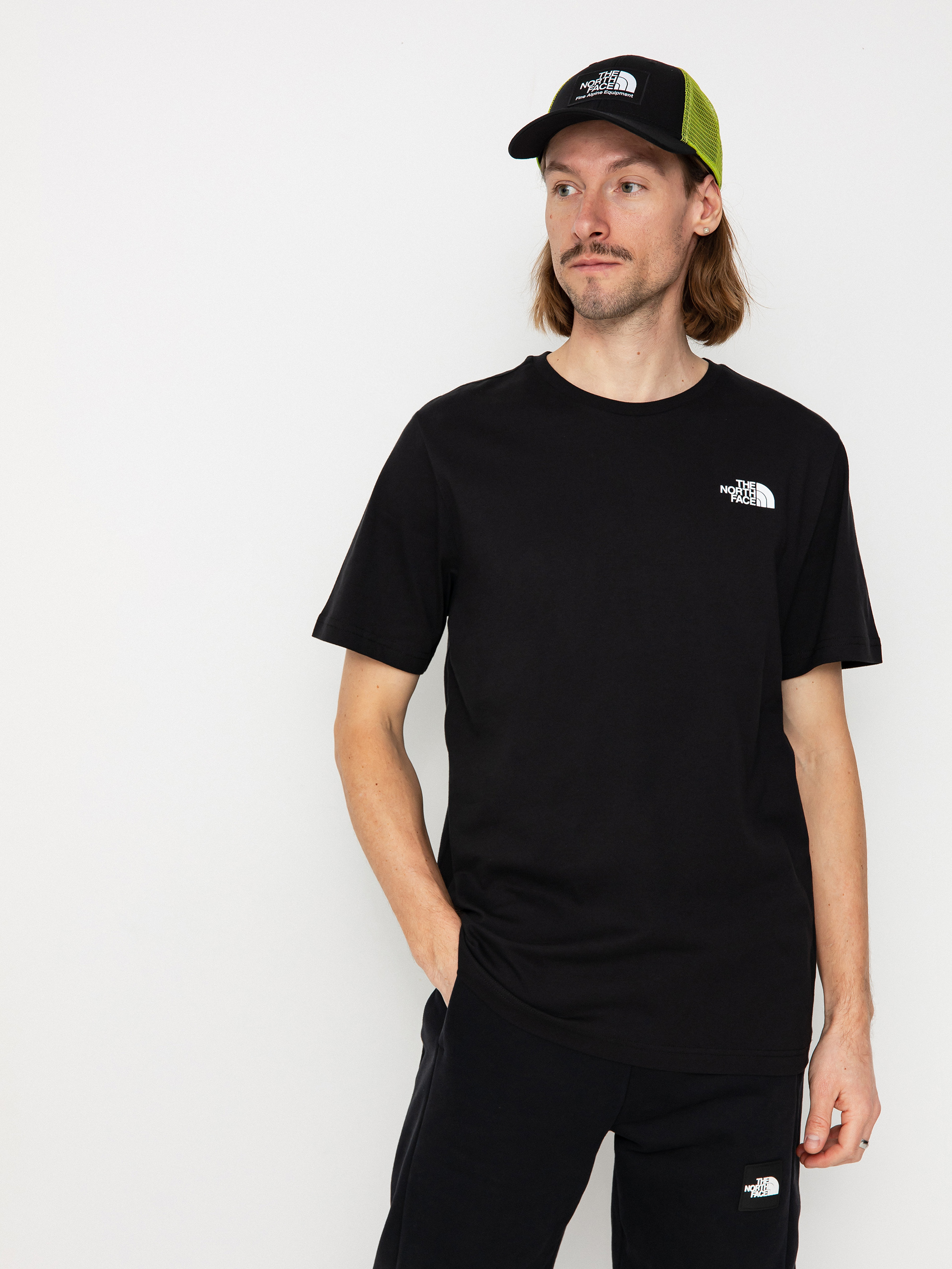 T-shirt The North Face Redbox (tnf black/optic emerald)