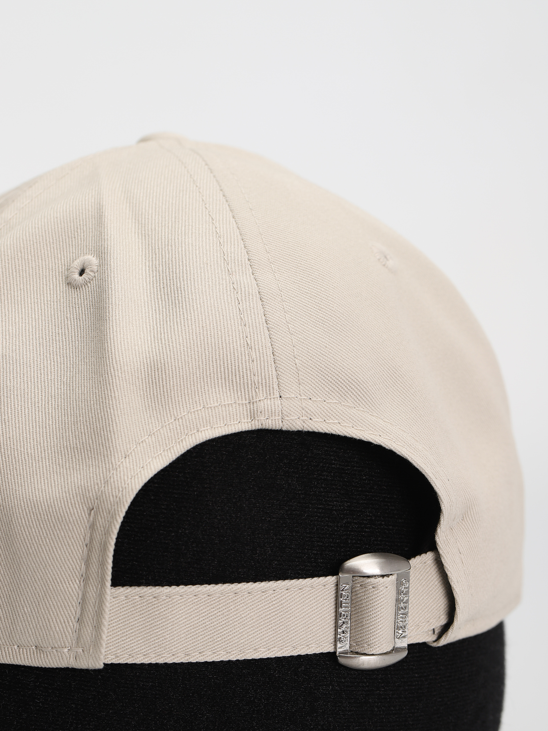 Czapka z daszkiem New Era Character 9Forty Taz (stone)