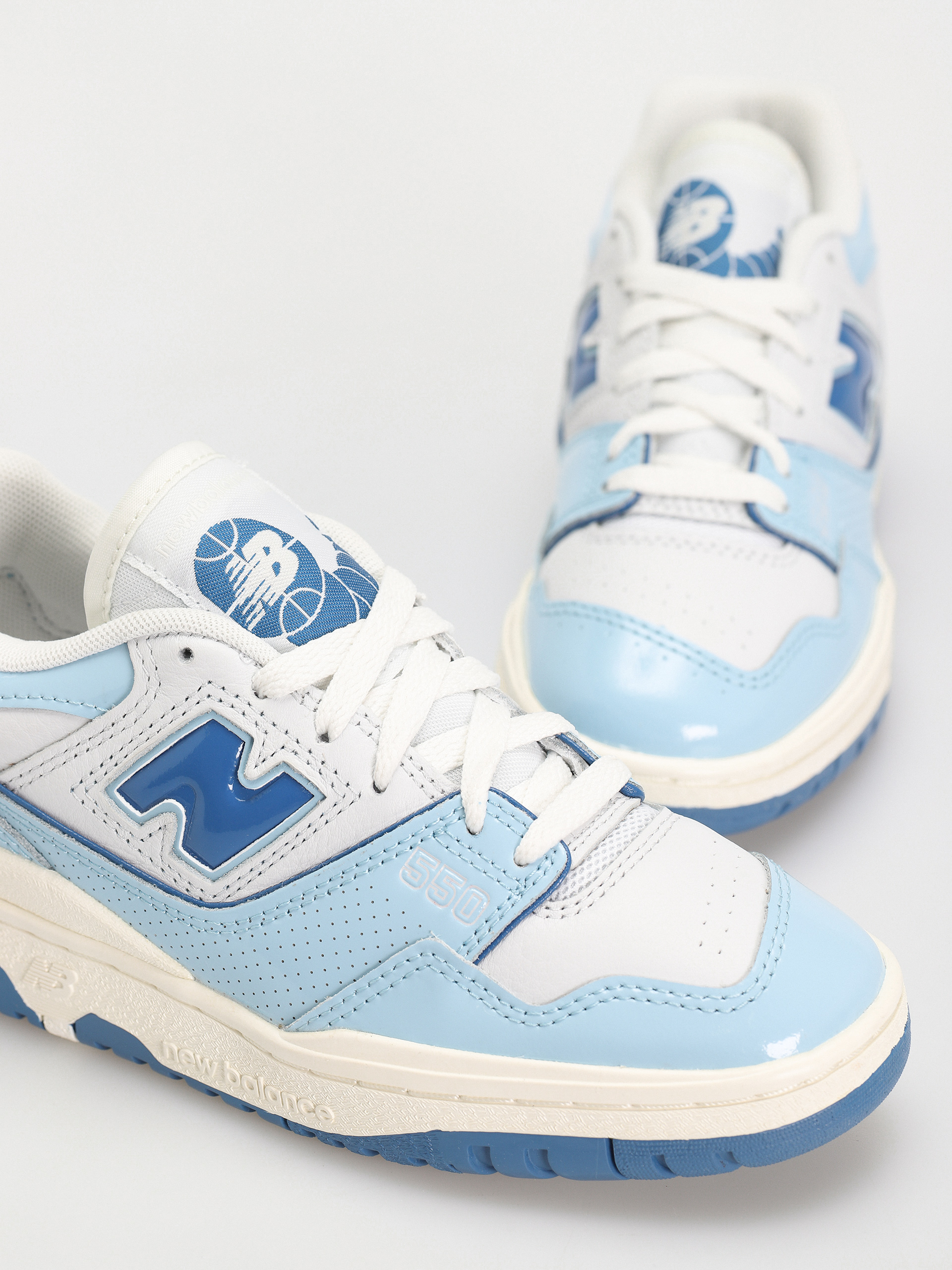 Buty New Balance 550 (chrome blue patent)