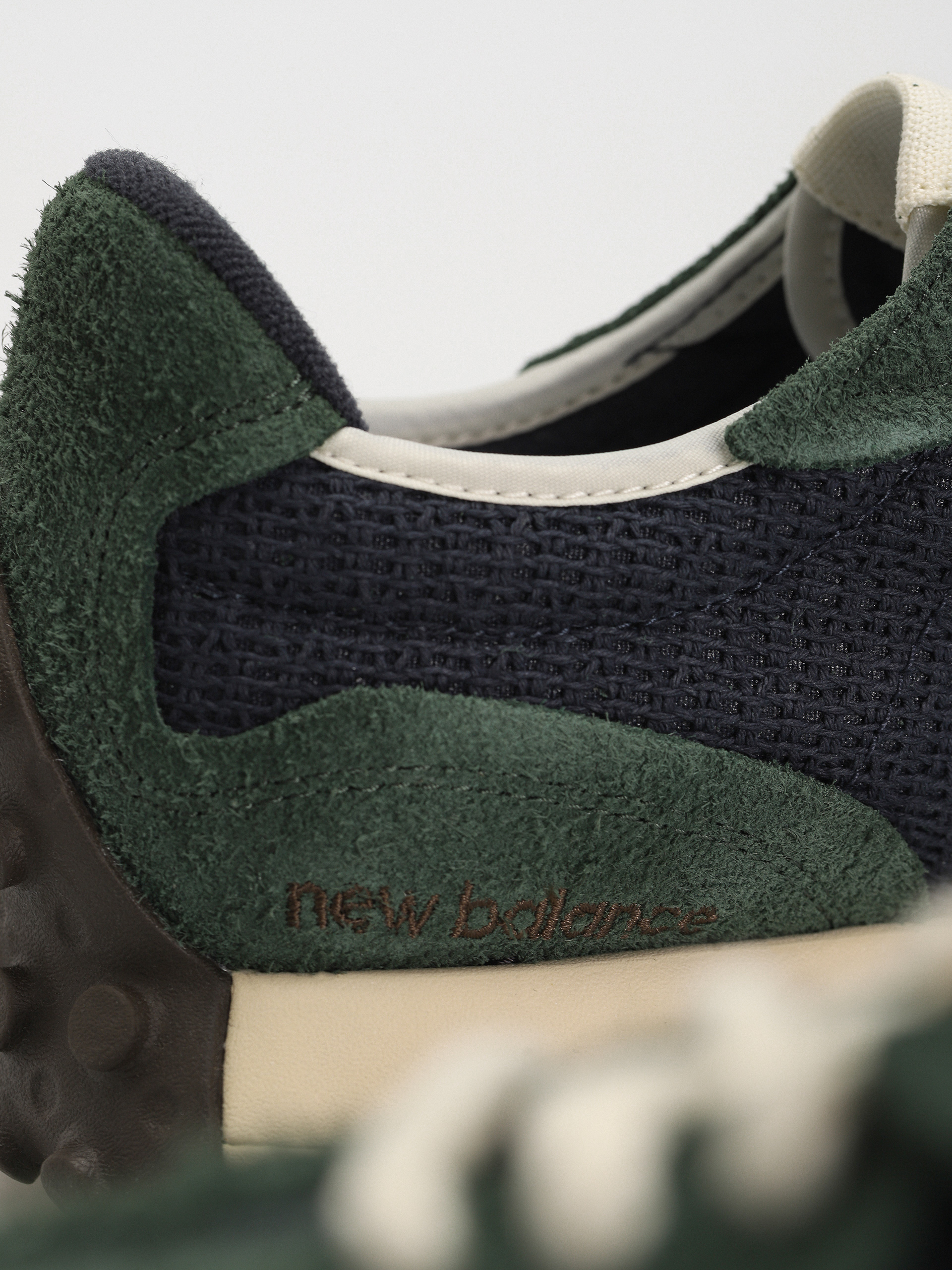 Buty New Balance 327 (midnight green)