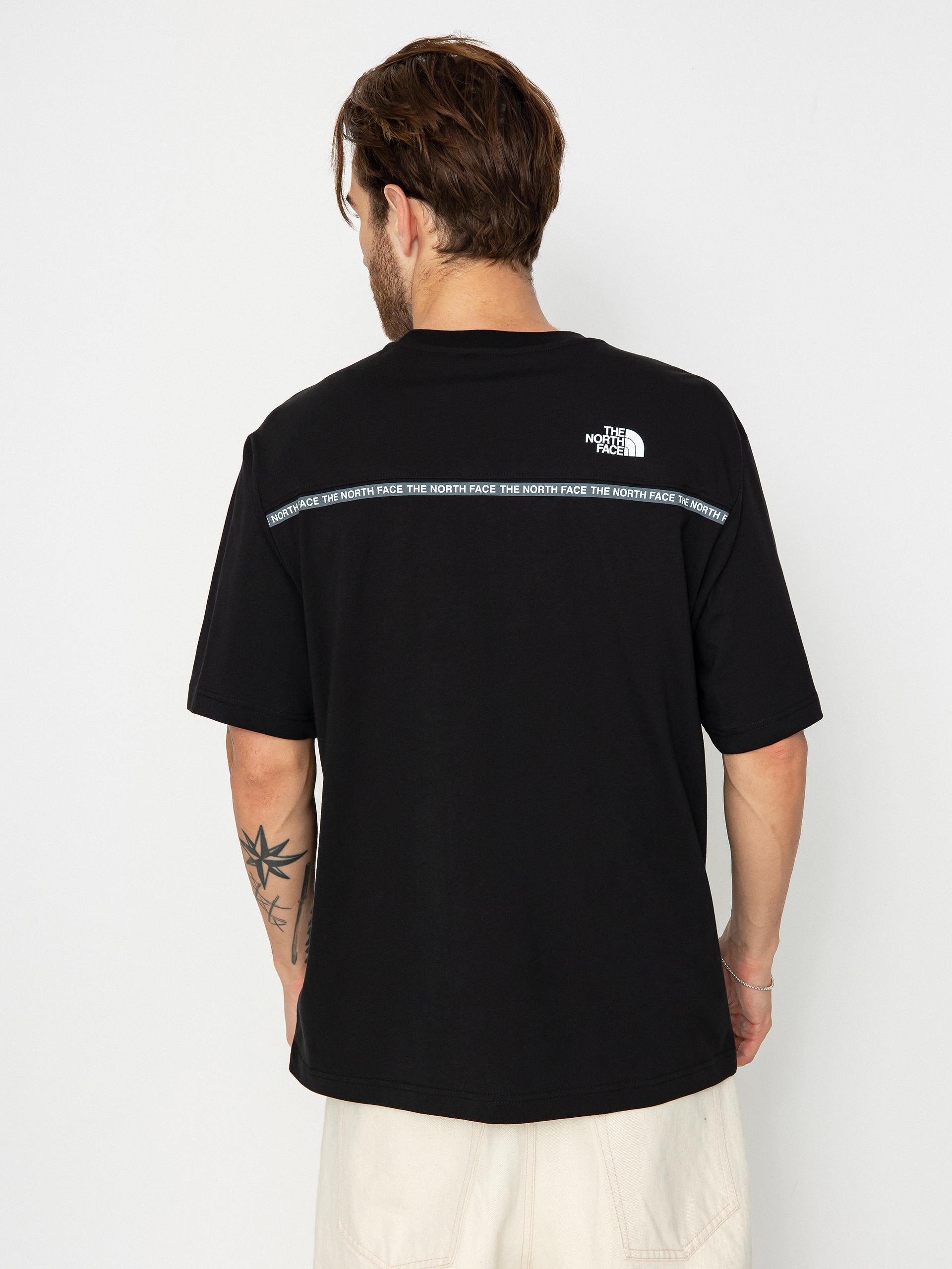 T-shirt The North Face Zumu Relaxed (tnf black)