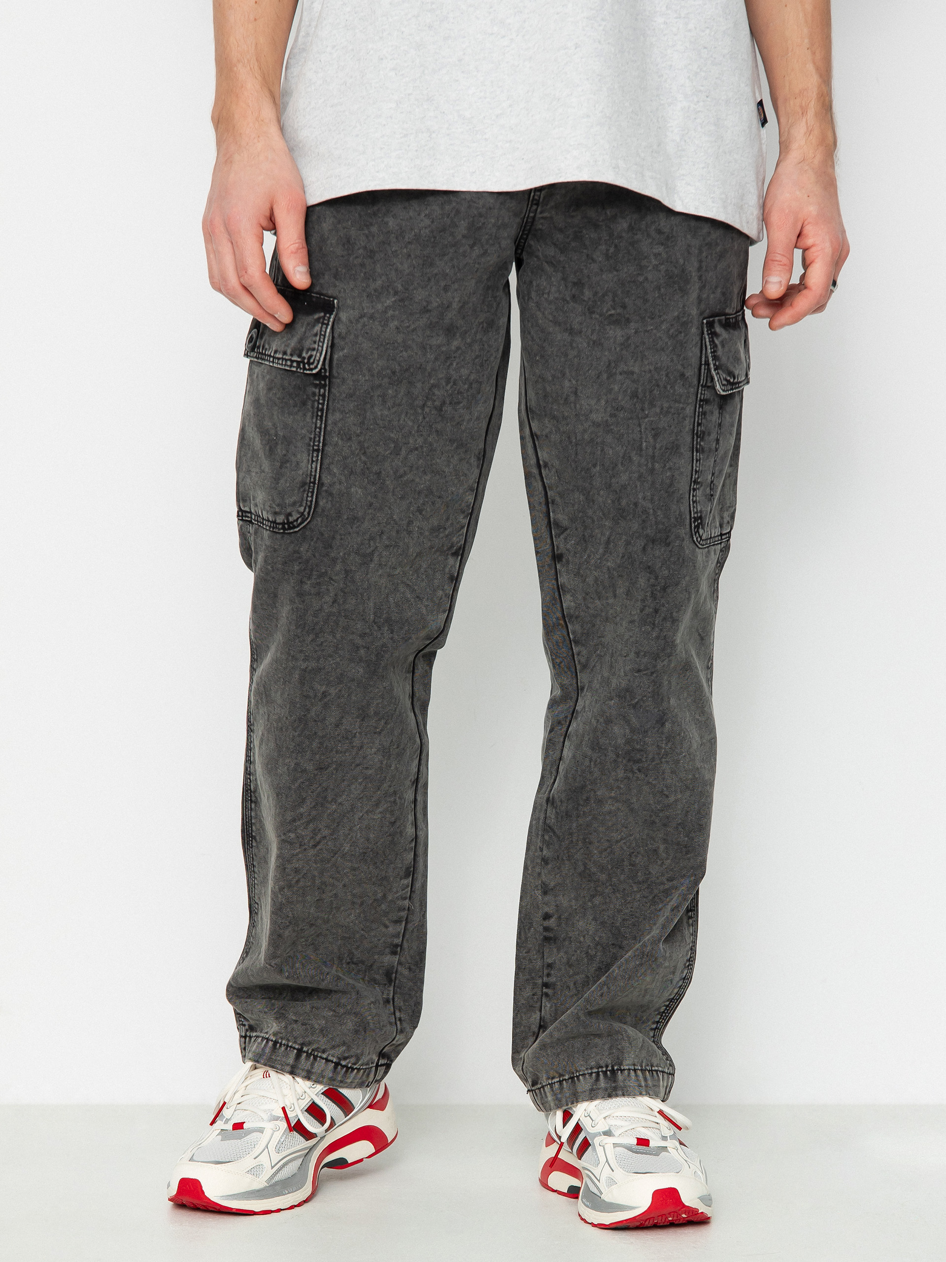 Spodnie Dickies Newington (dble dye/acid wash black)