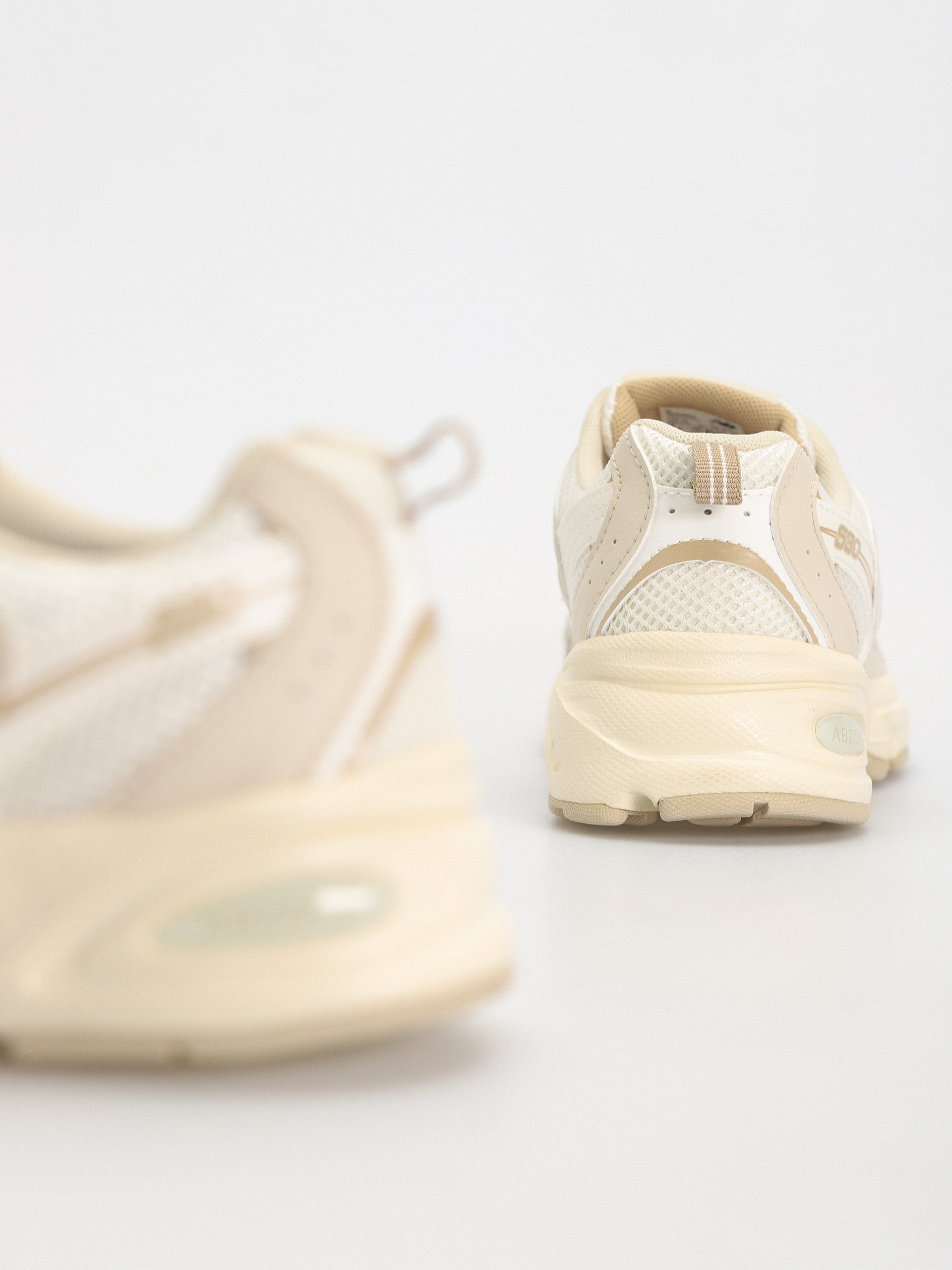 Buty New Balance 530 JR (beige)