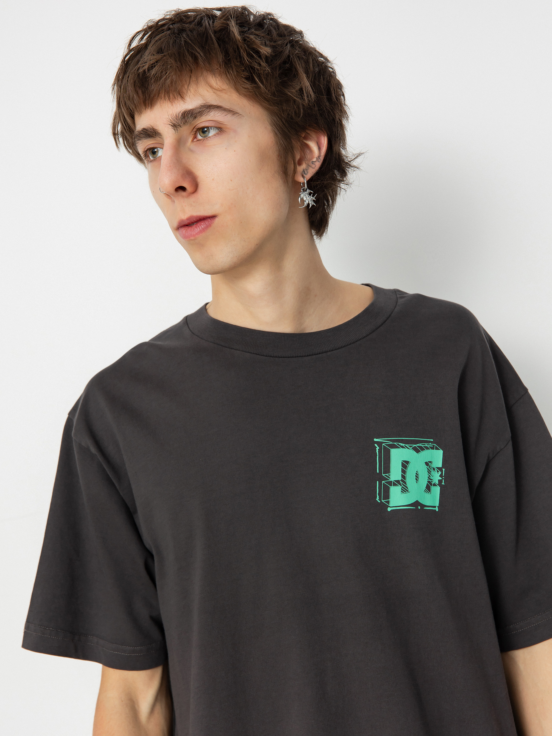 T-shirt DC Mid Century (black enzyme wash)