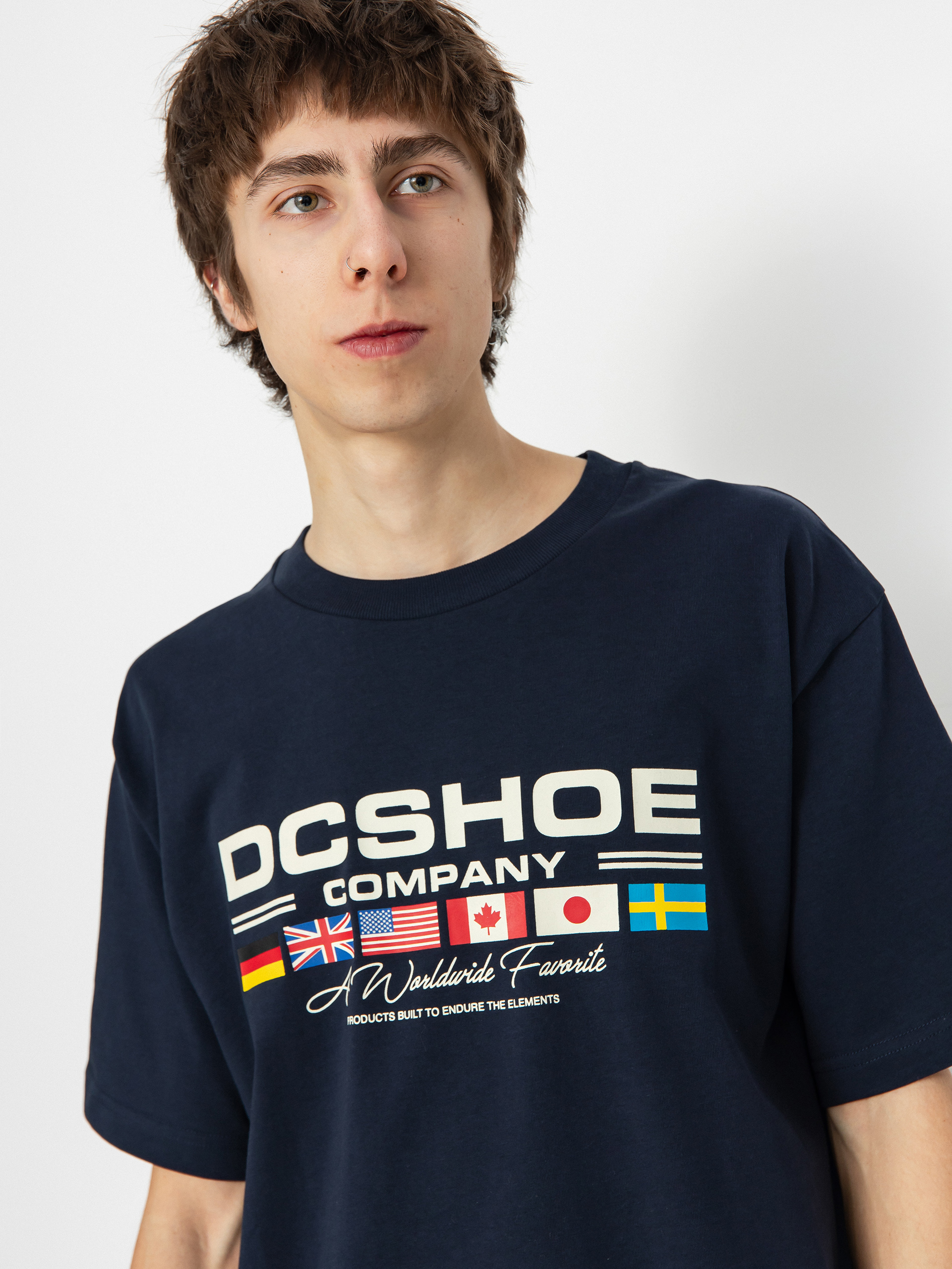 T-shirt DC Worldwide (navy blazer)