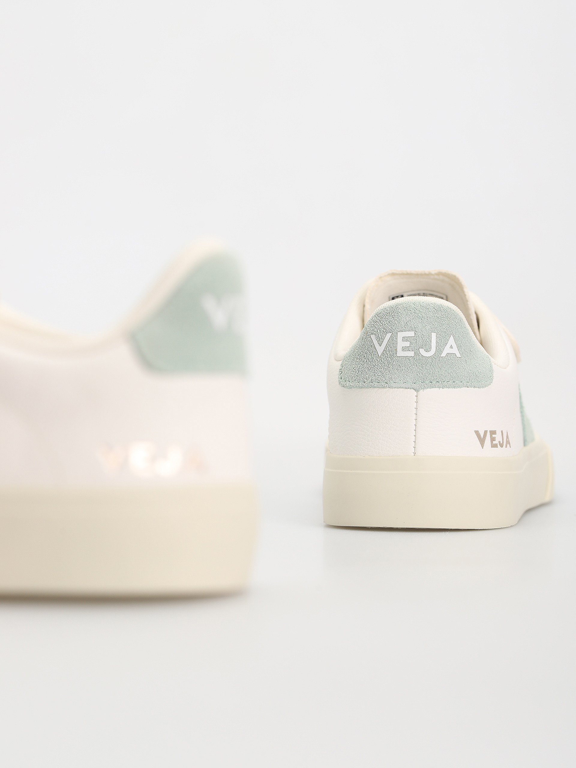 Buty Veja Recife Logo Wmn (extra white matcha)
